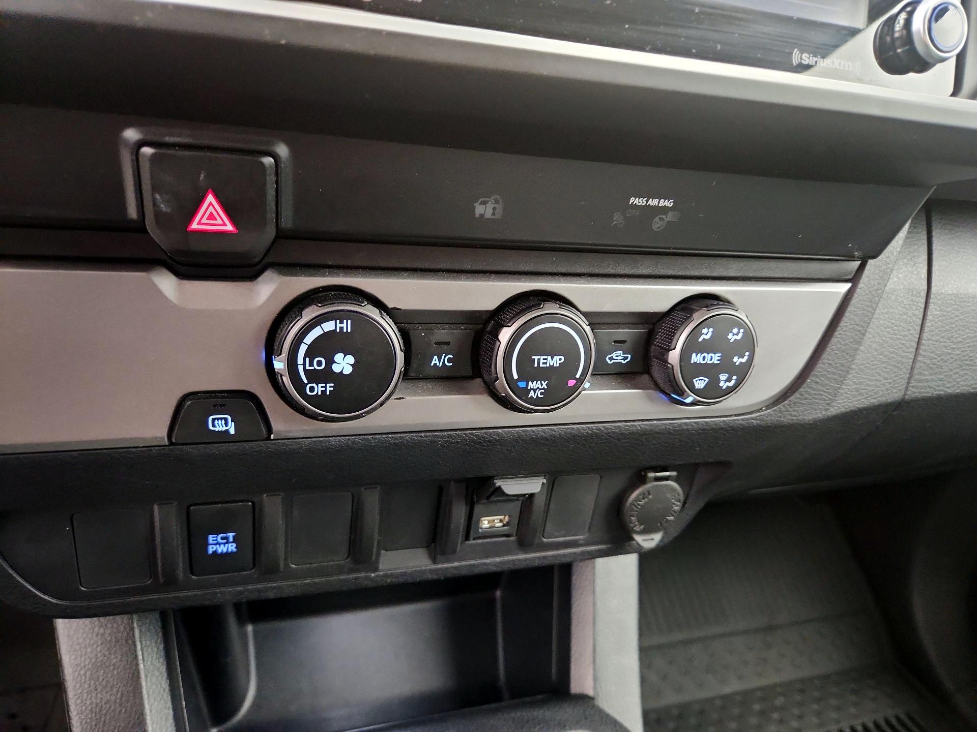 Thumbnail: 2020 Toyota Tacoma - 16