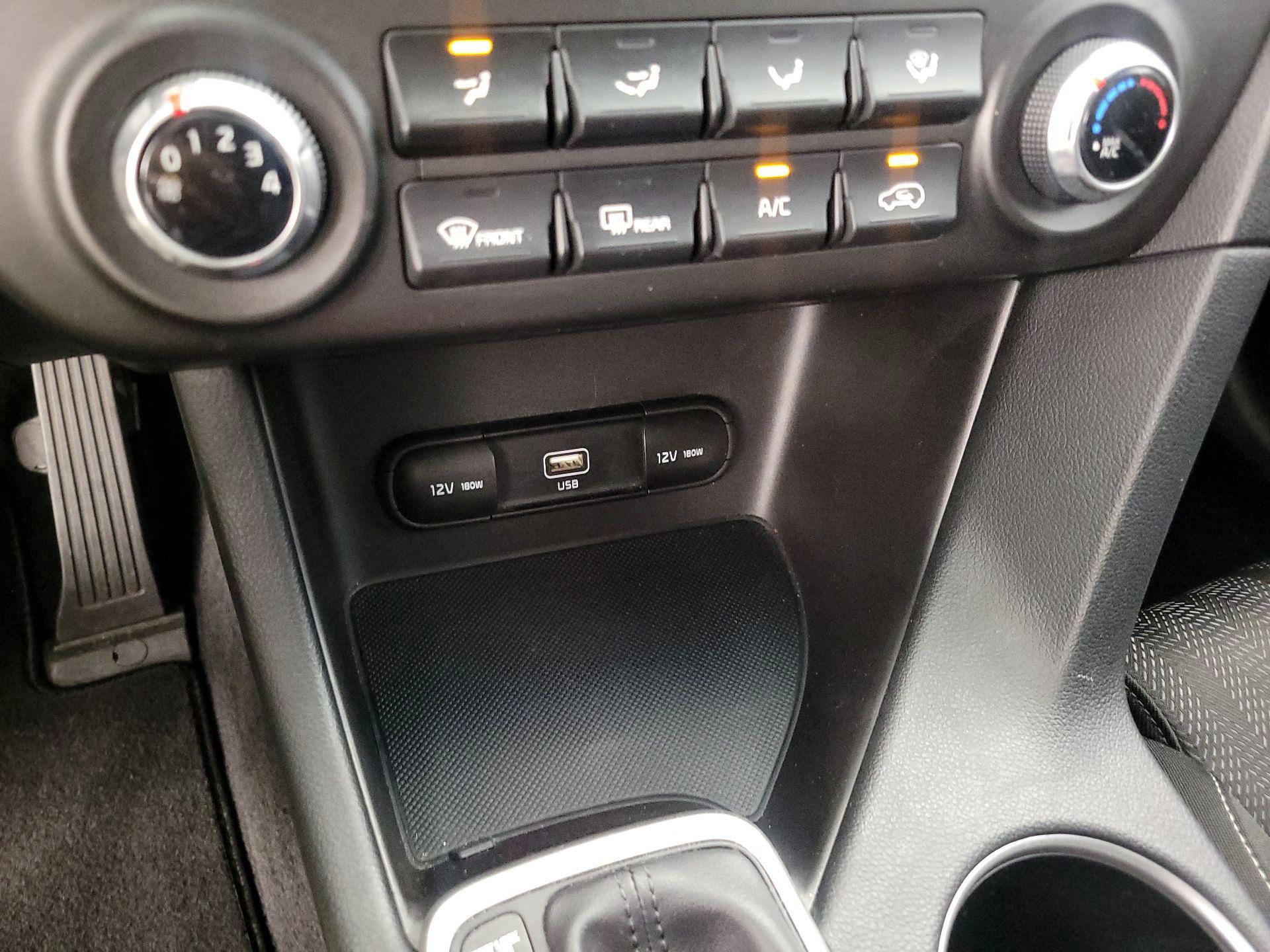 Thumbnail: 2020 Kia Sportage - 16
