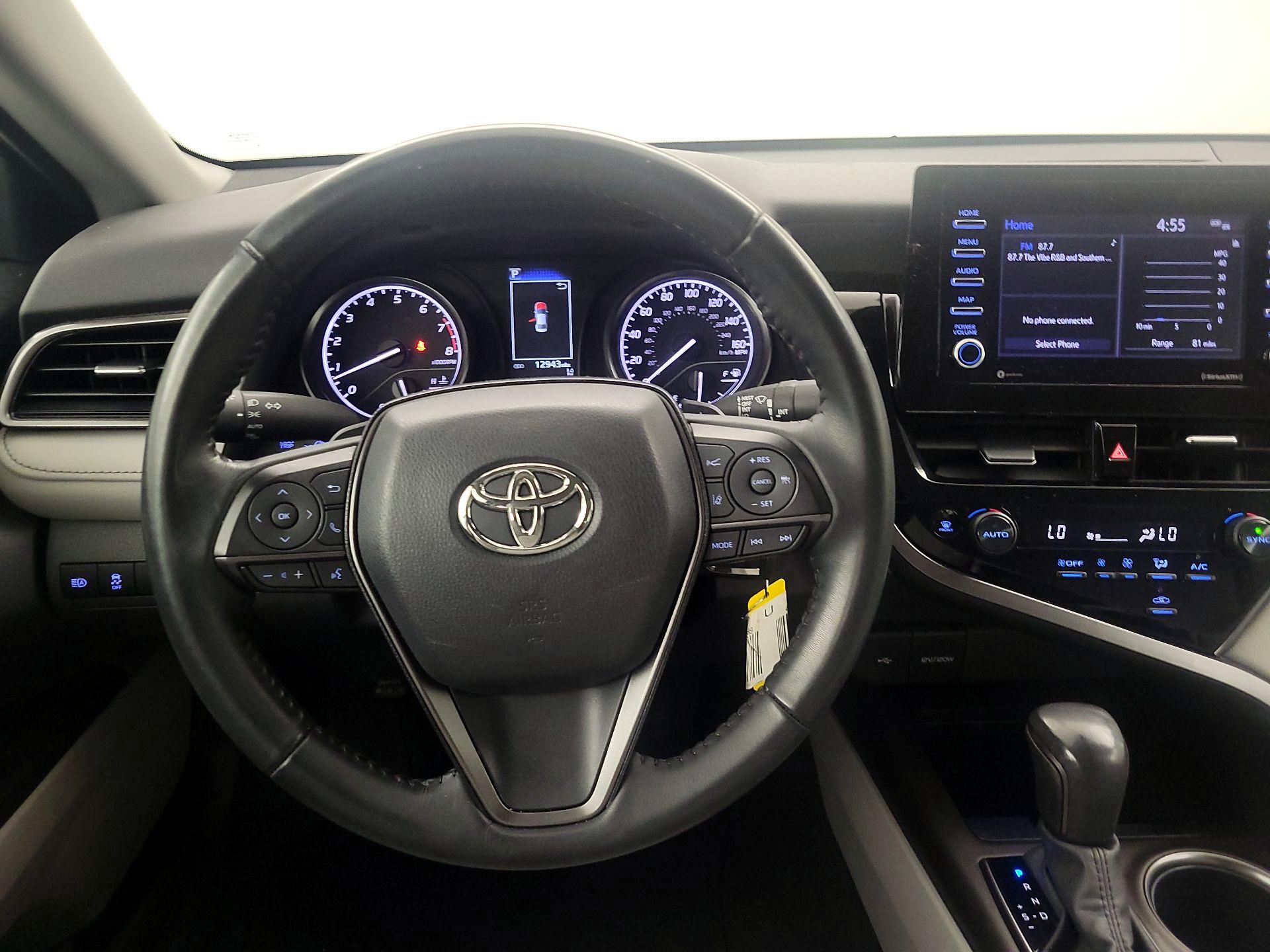 Thumbnail: 2022 Toyota Camry - 10