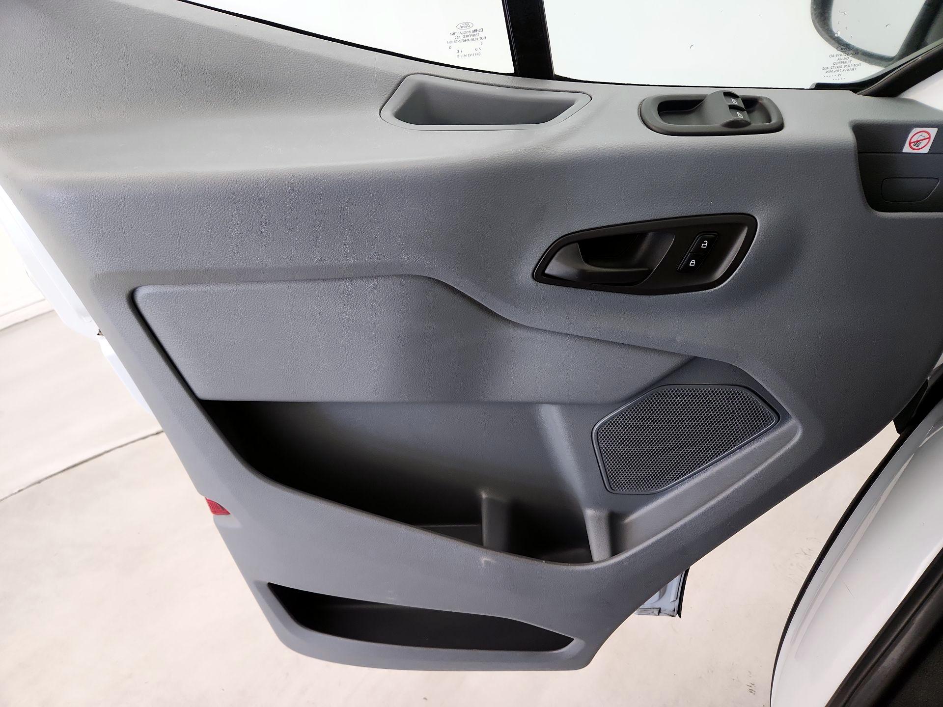 Thumbnail: 2019 Ford Transit Series - 12