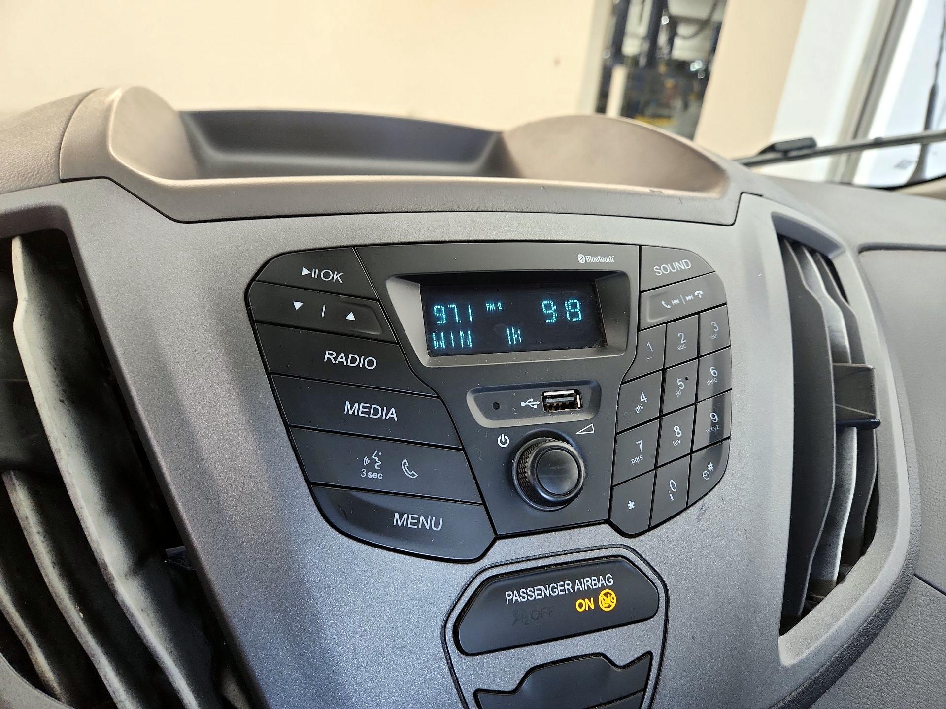Thumbnail: 2019 Ford Transit Series - 15