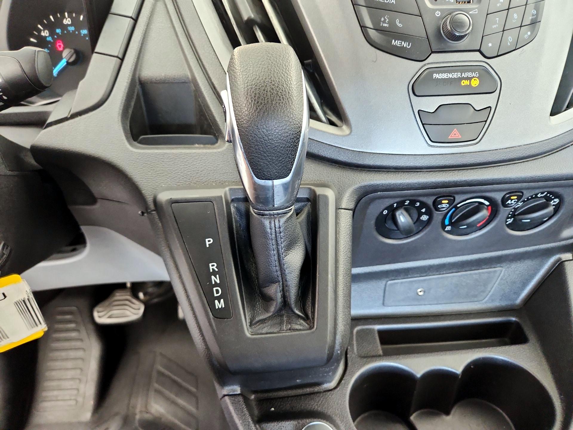 Thumbnail: 2019 Ford Transit Series - 17