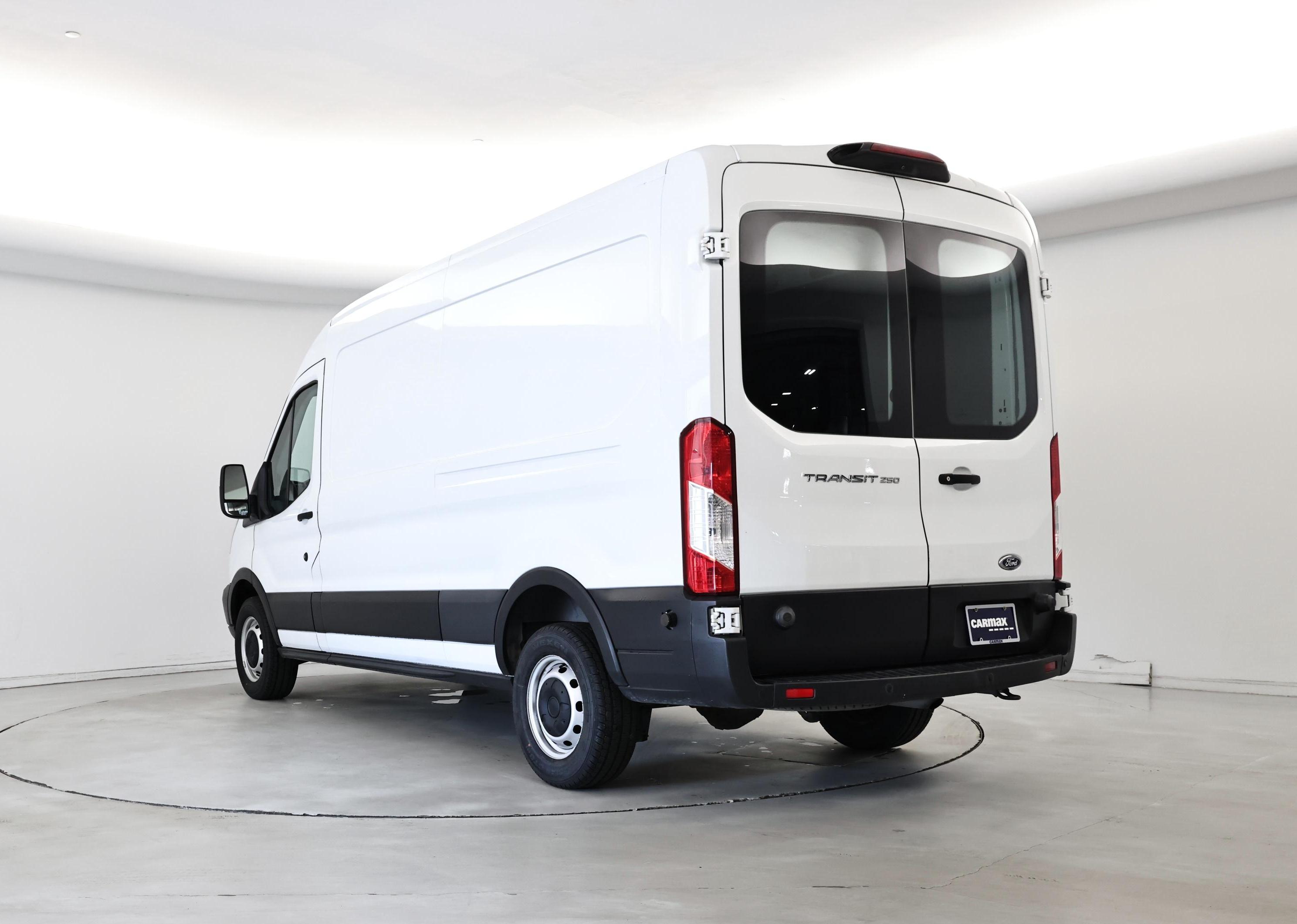 Thumbnail: 2019 Ford Transit Series - 2