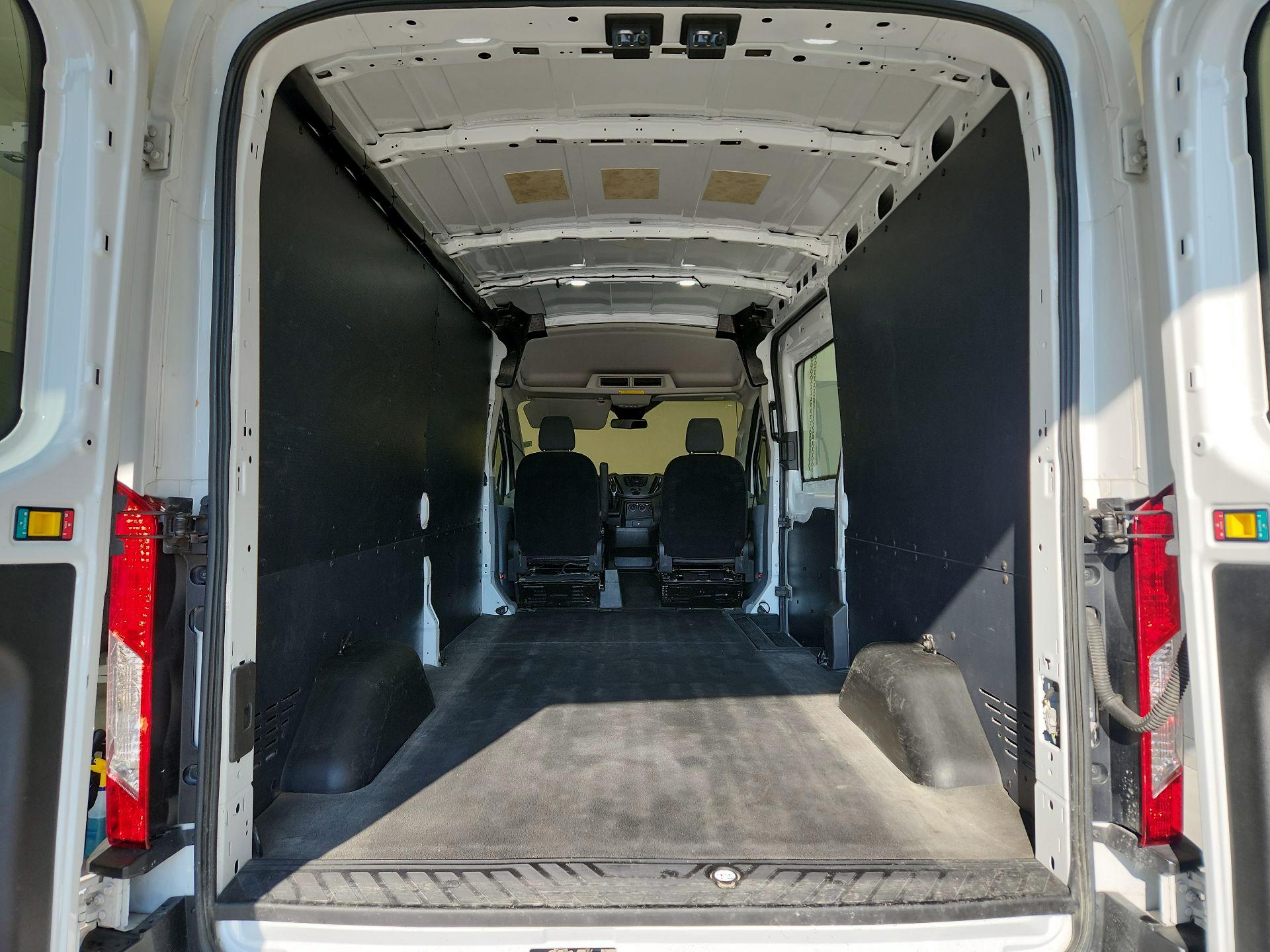 Thumbnail: 2019 Ford Transit Series - 19