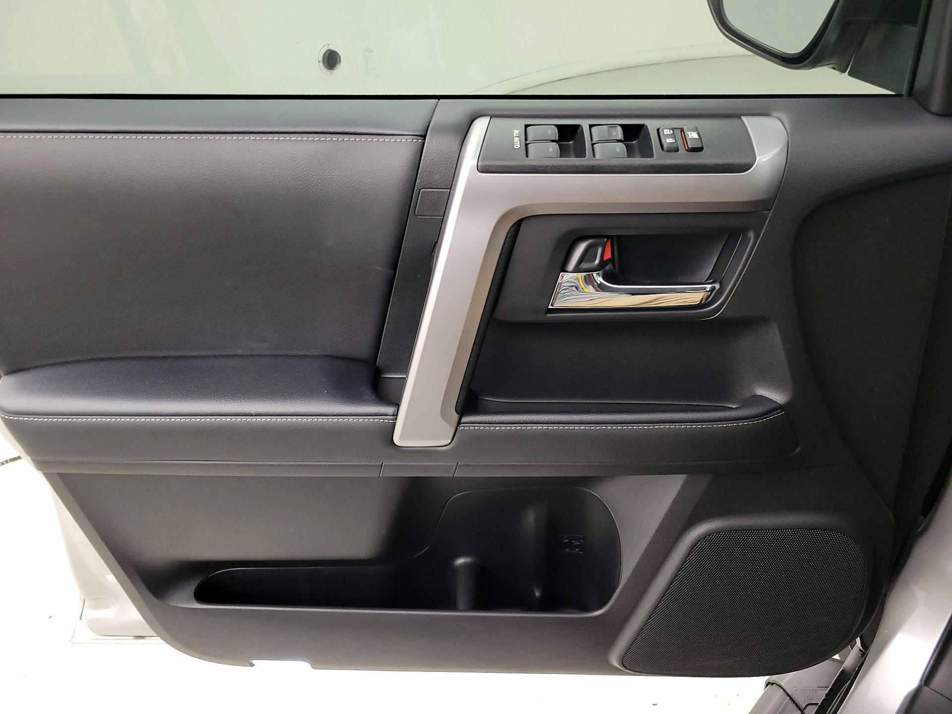 Thumbnail: 2024 Toyota 4Runner - 12