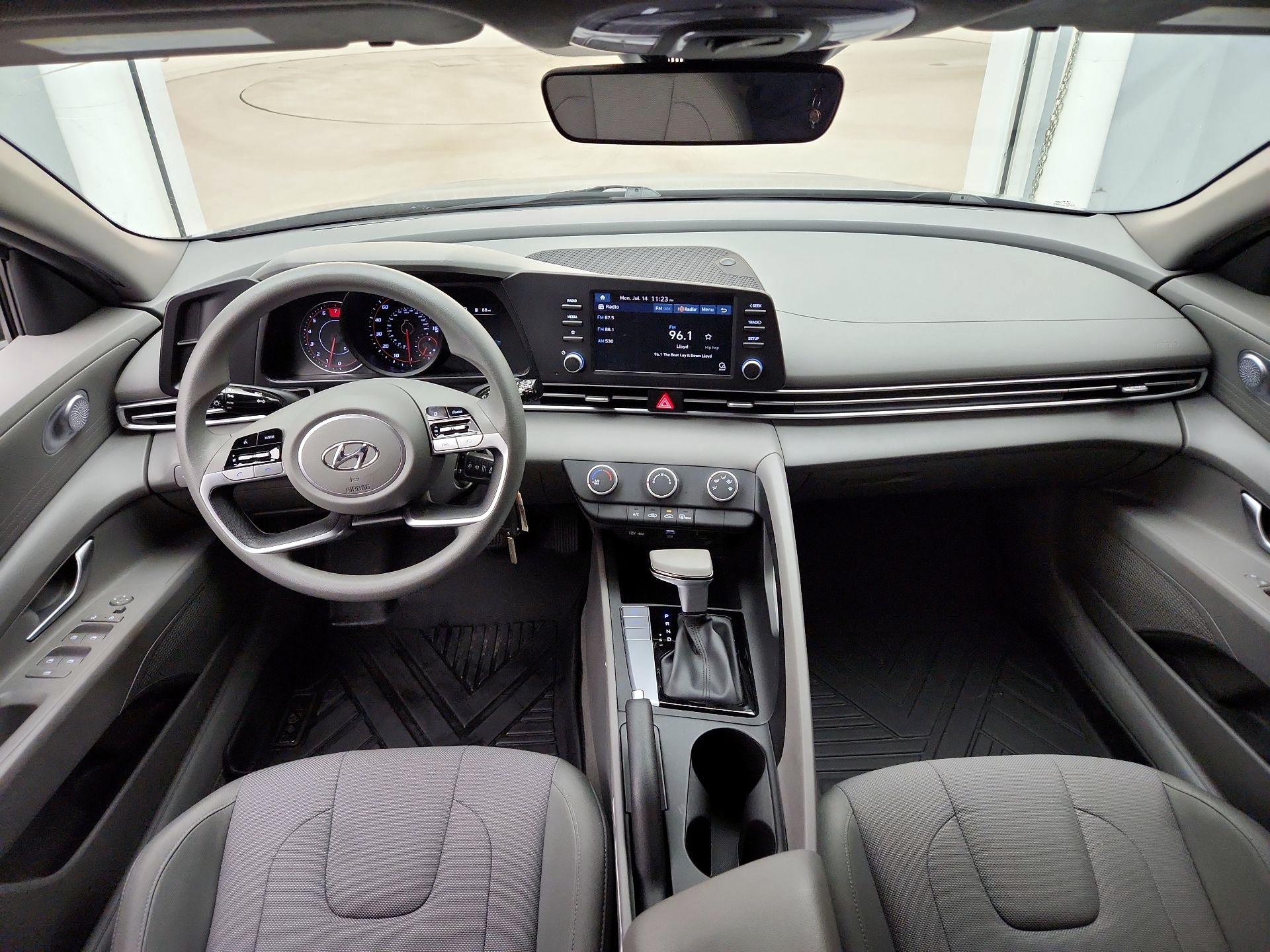 Thumbnail: 2023 Hyundai Elantra - 9