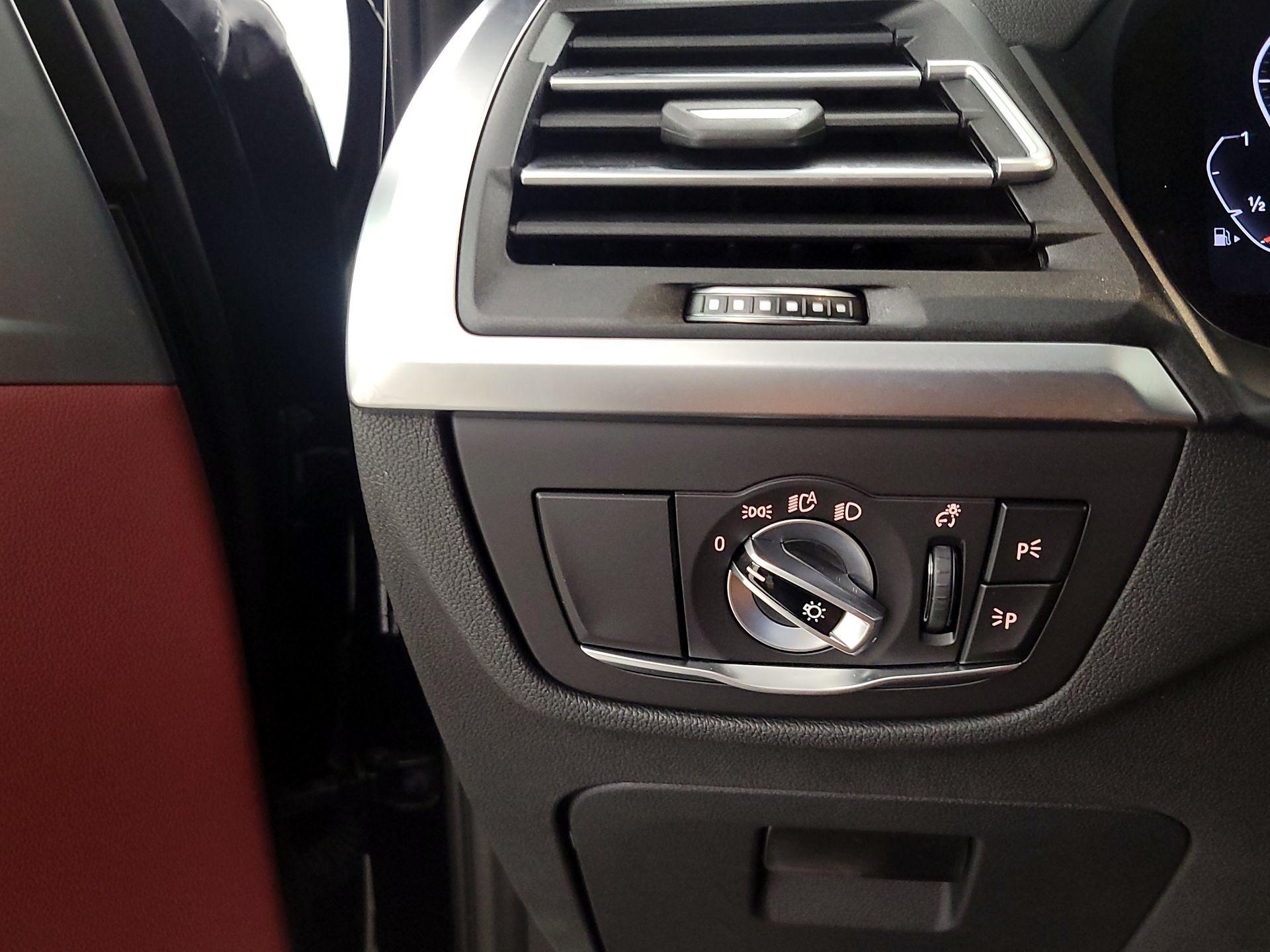 Thumbnail: 2023 BMW X3 - 13