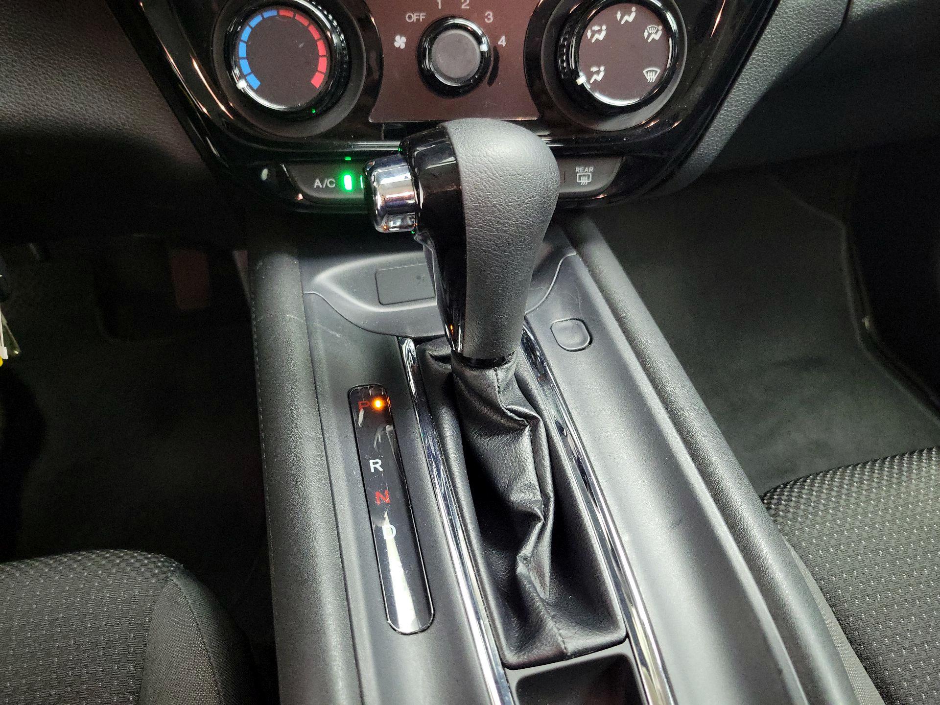 Thumbnail: 2019 Honda HR-V - 17
