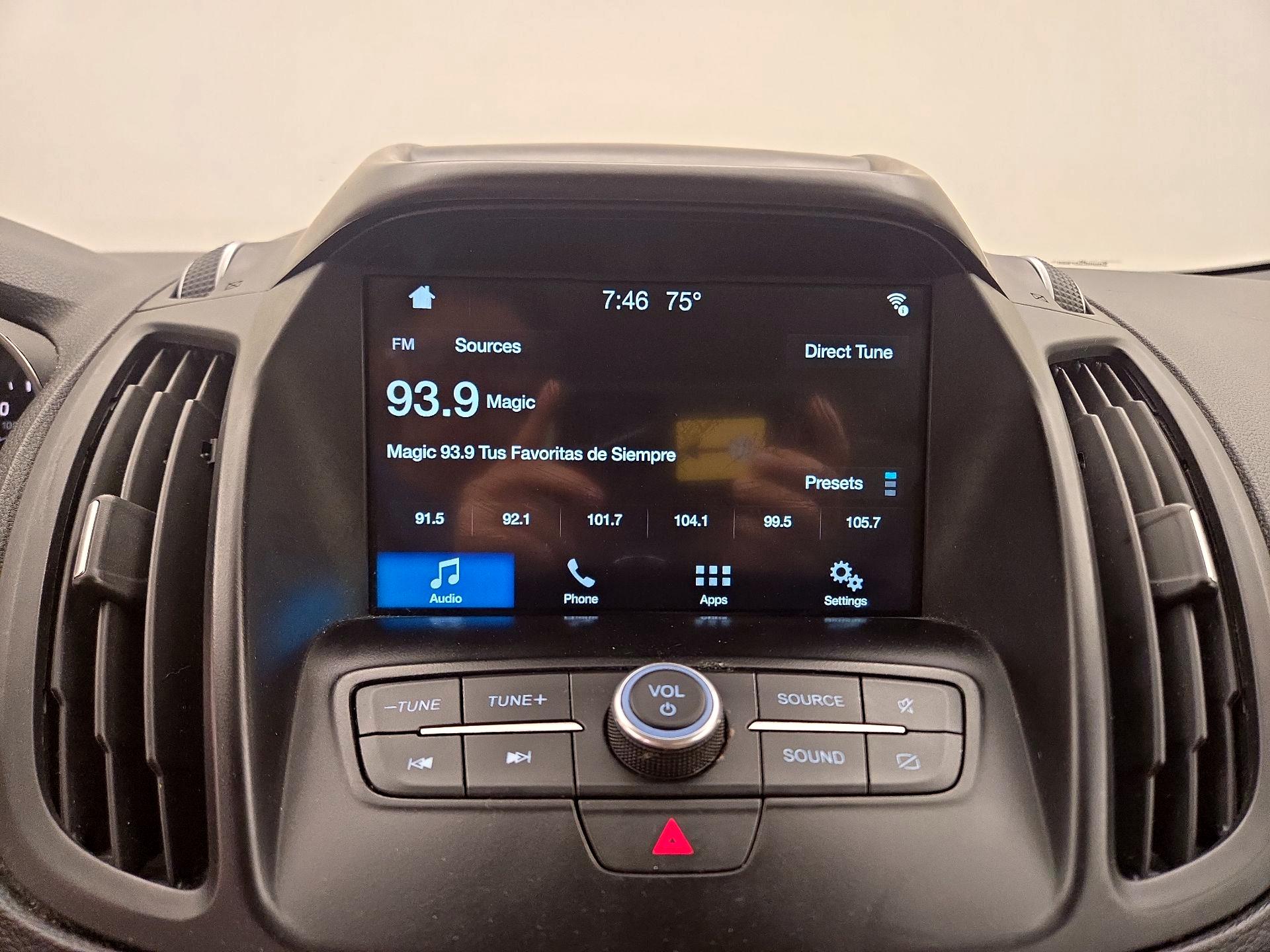 Thumbnail: 2019 Ford Escape - 15
