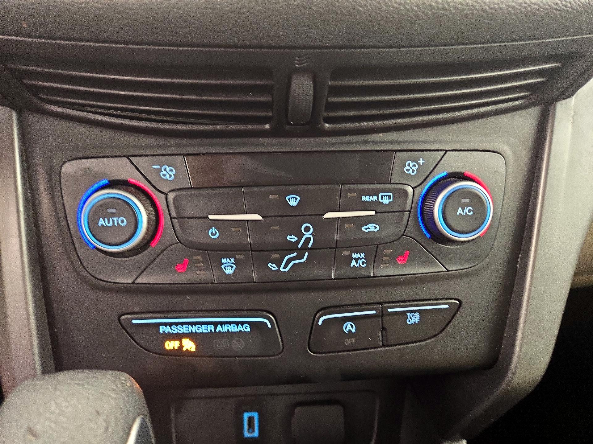 Thumbnail: 2019 Ford Escape - 16