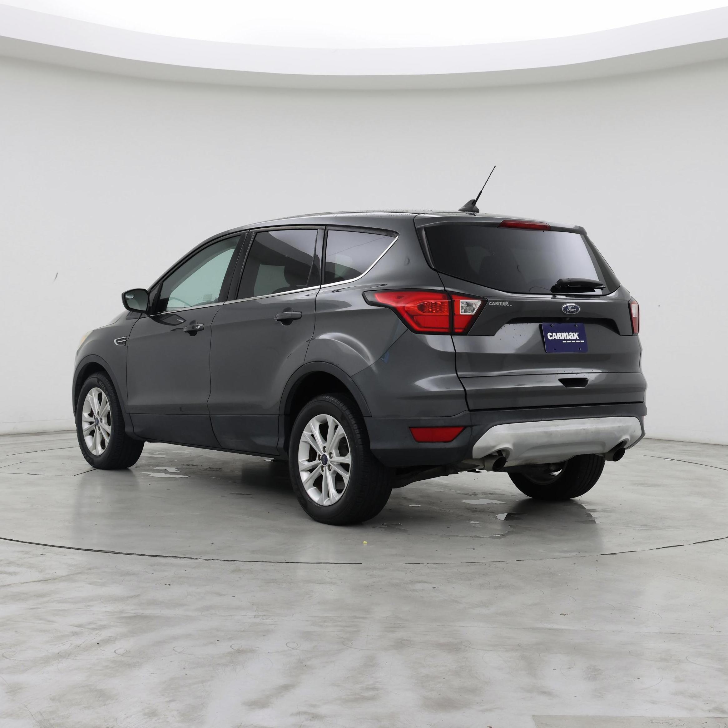 Thumbnail: 2019 Ford Escape - 2