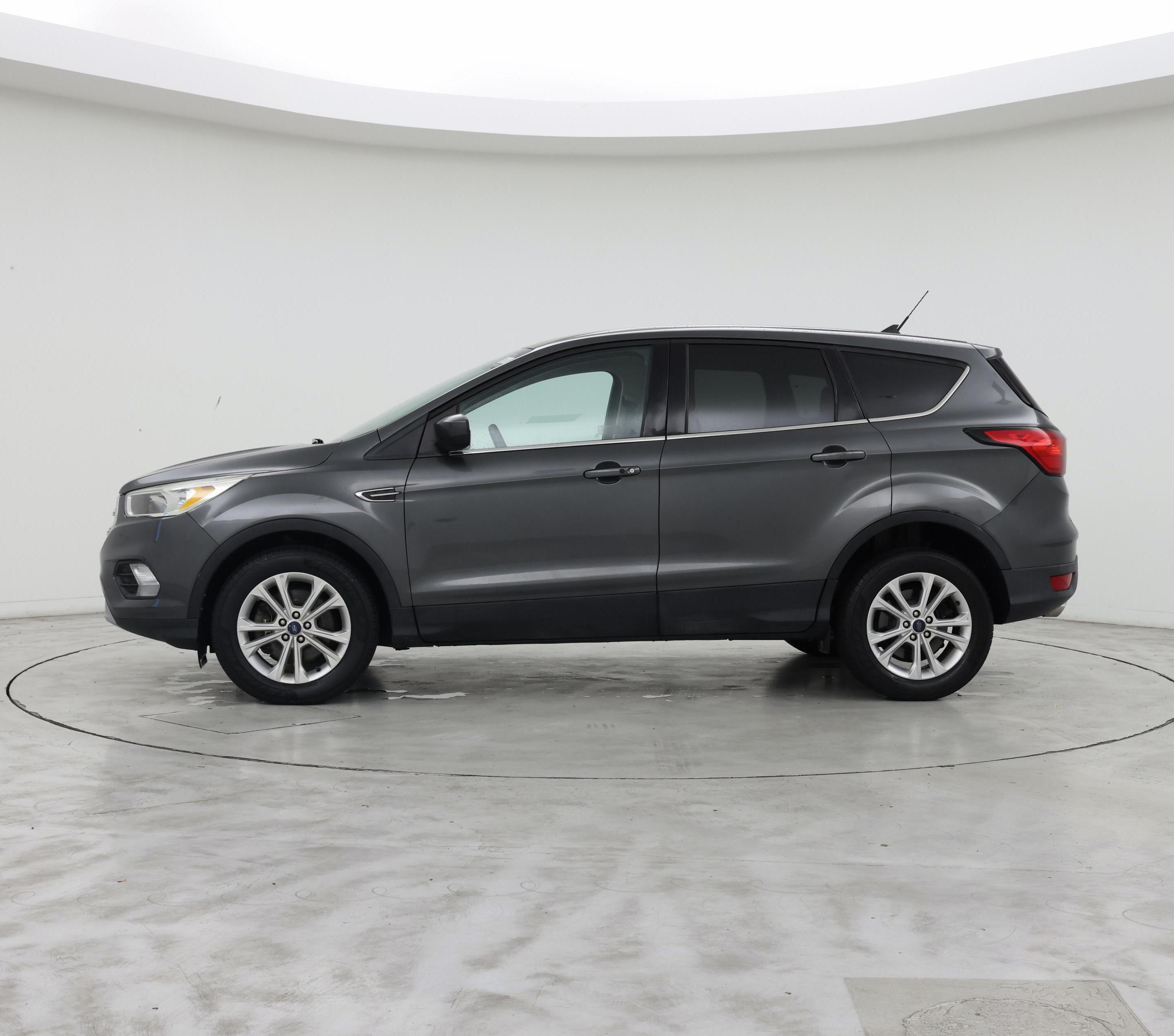 Thumbnail: 2019 Ford Escape - 3
