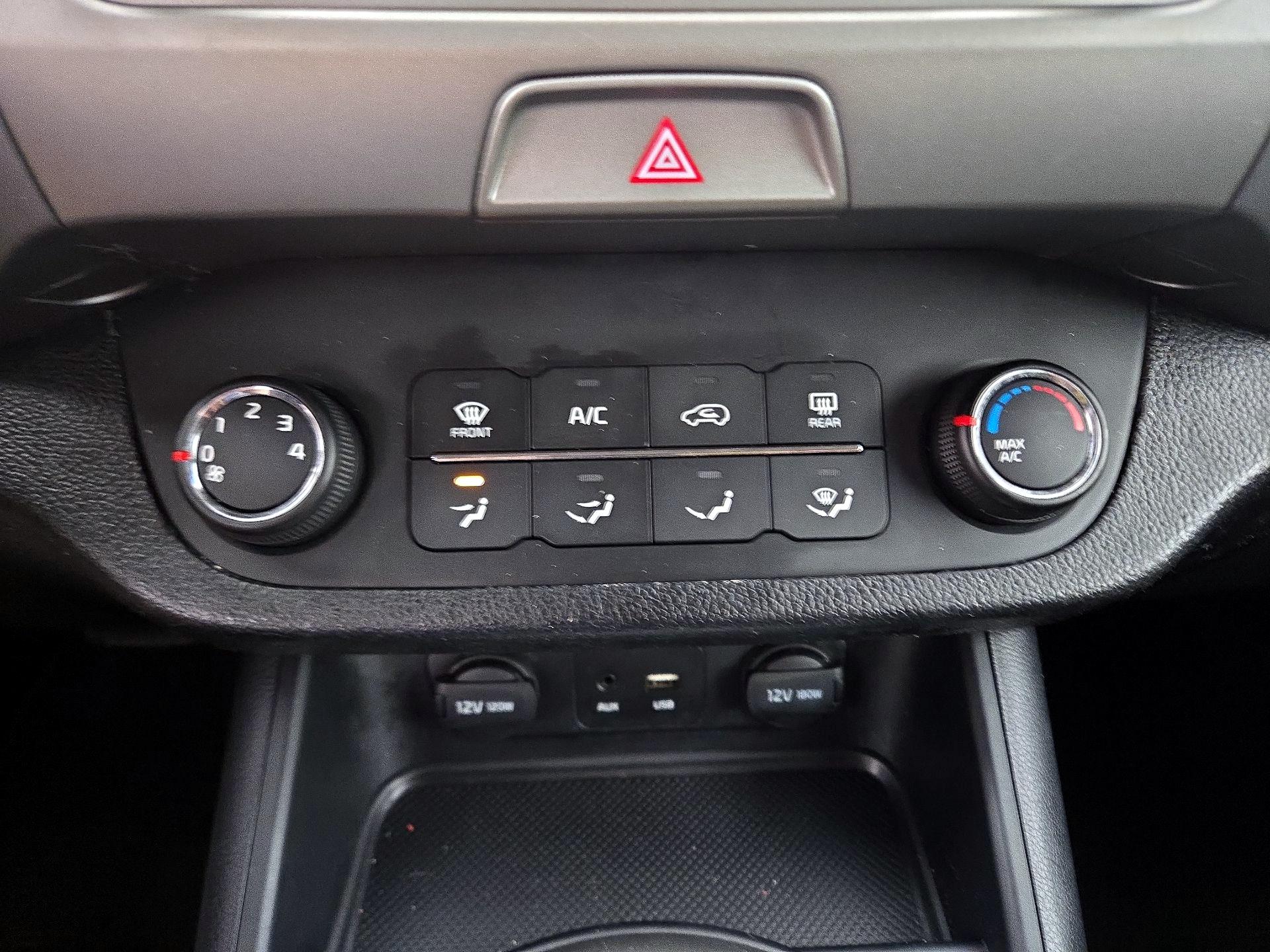 Thumbnail: 2015 Kia Sportage - 16