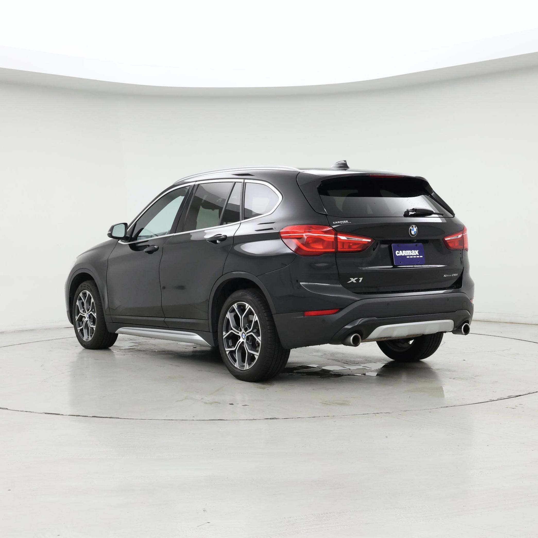 Thumbnail: 2022 BMW X1 - 2