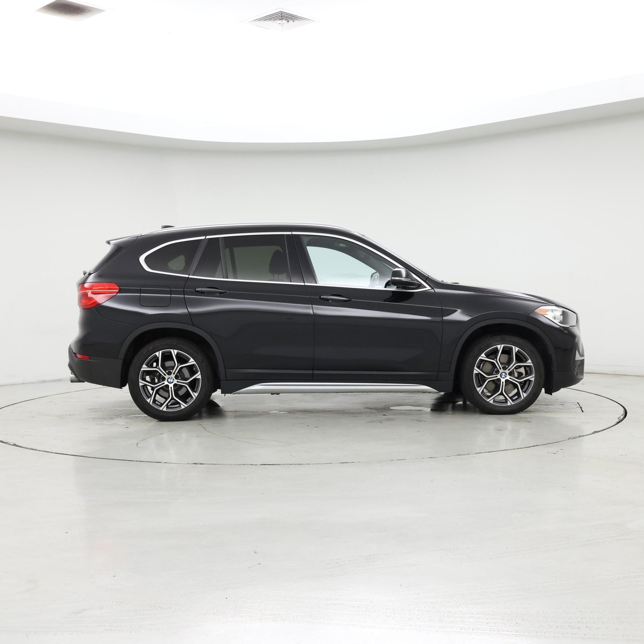 Thumbnail: 2022 BMW X1 - 7