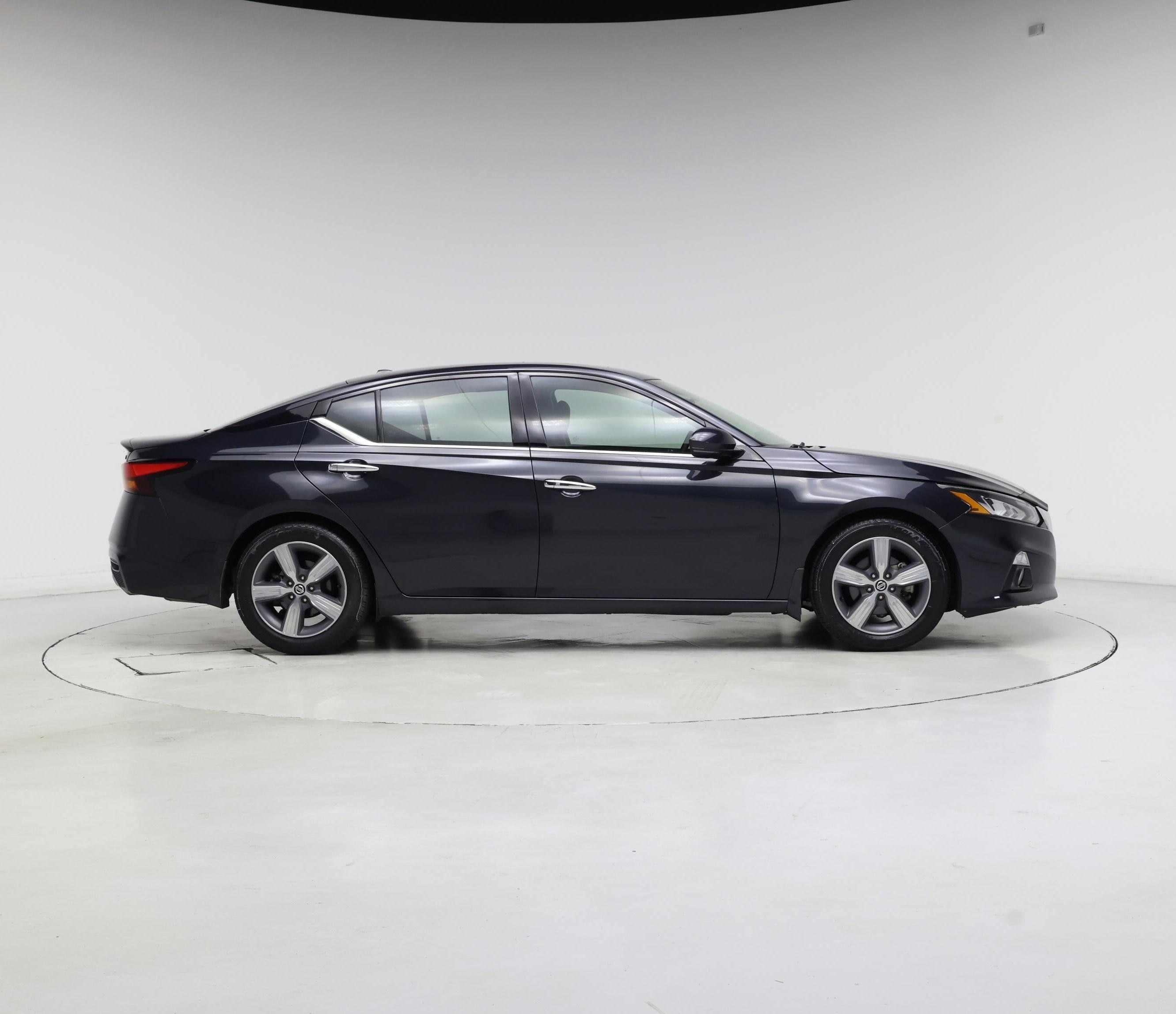 Thumbnail: 2019 Nissan Altima - 7