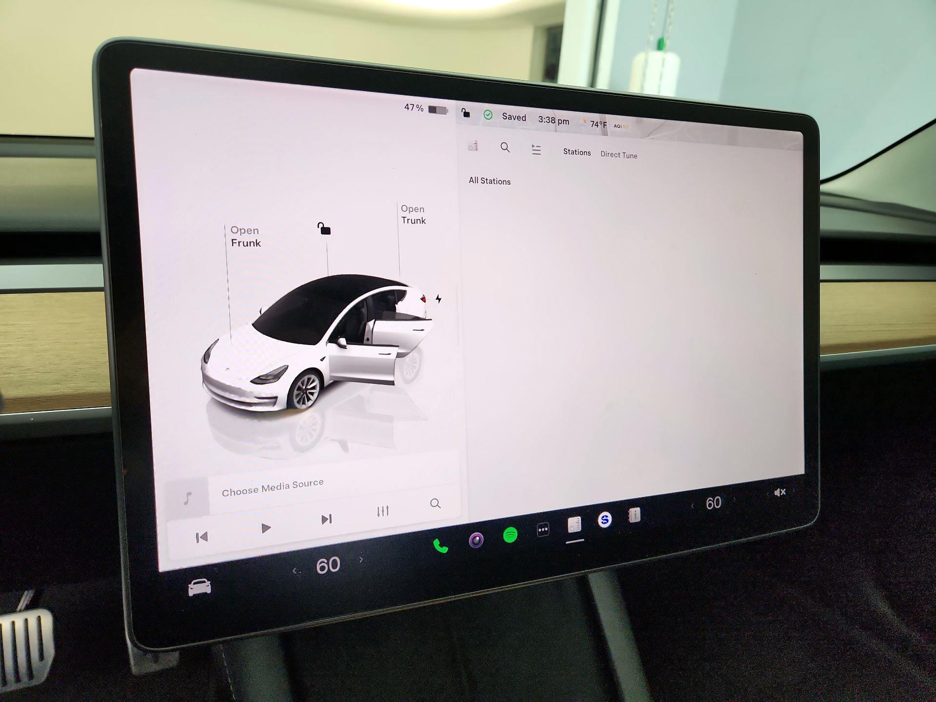 Thumbnail: 2022 Tesla Model 3 - 15