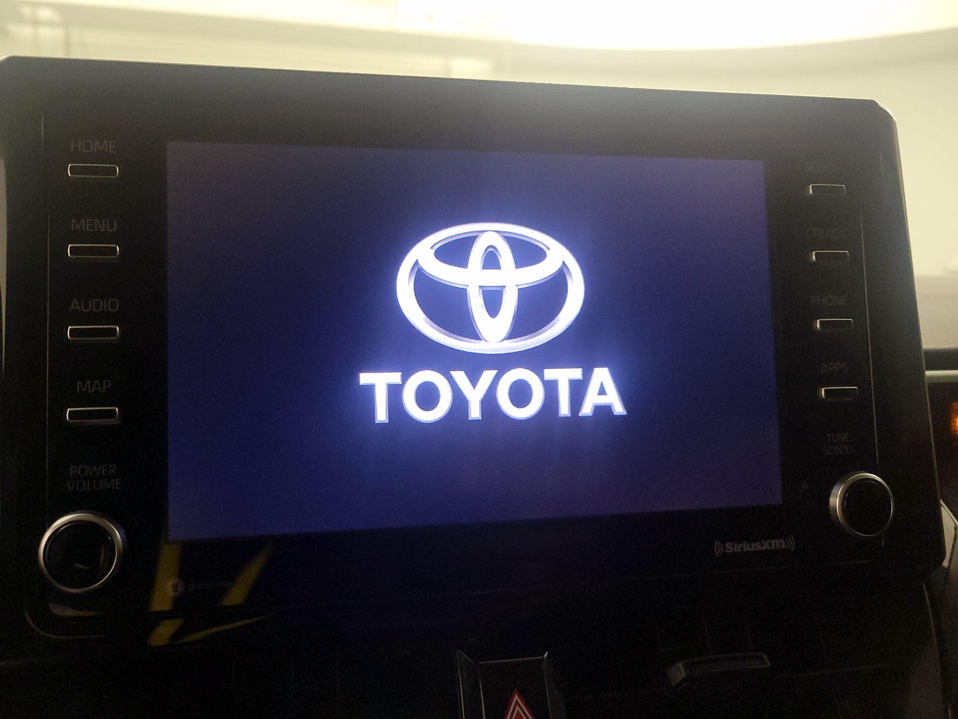 Thumbnail: 2021 Toyota Corolla - 15