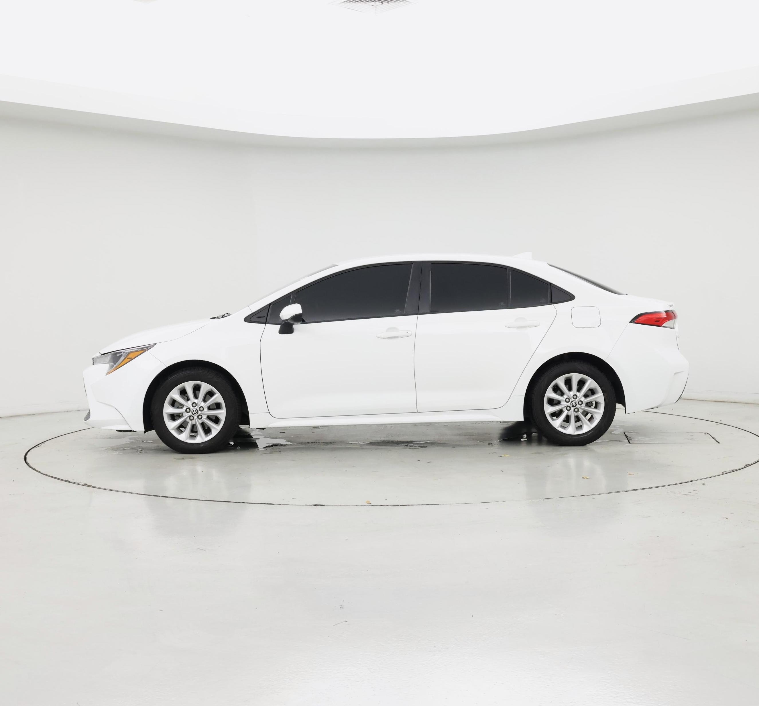 Thumbnail: 2021 Toyota Corolla - 3