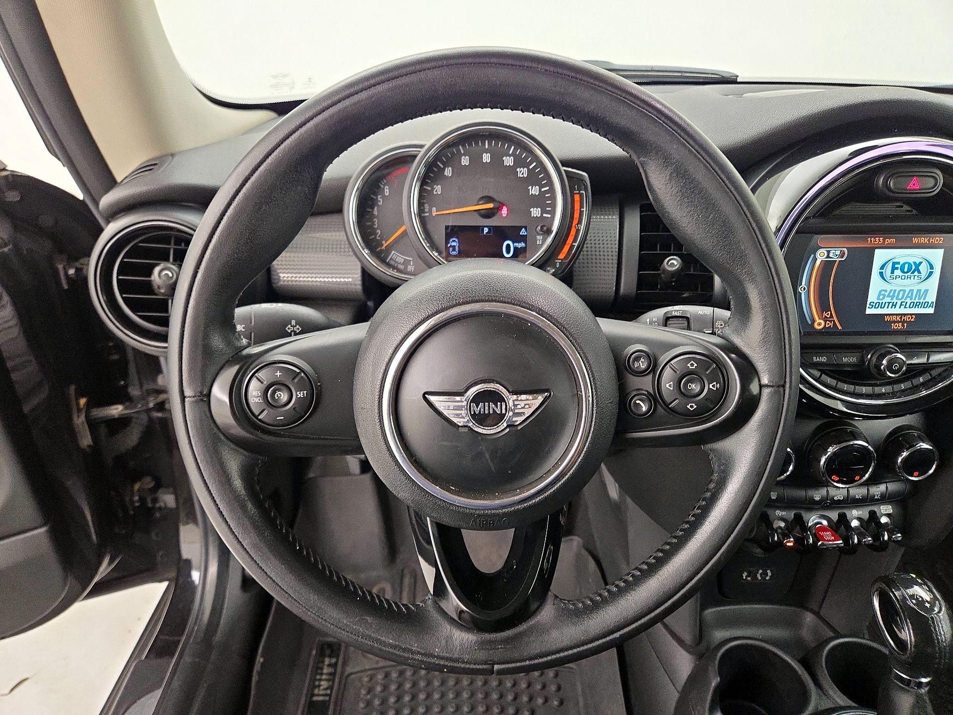 Thumbnail: 2018 MINI Cooper Hardtop - 10