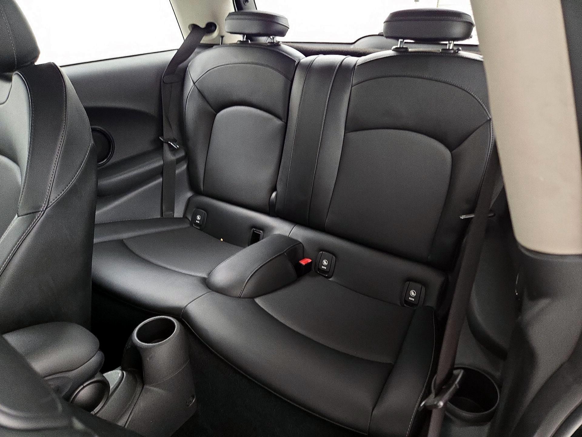 Thumbnail: 2018 MINI Cooper Hardtop - 19