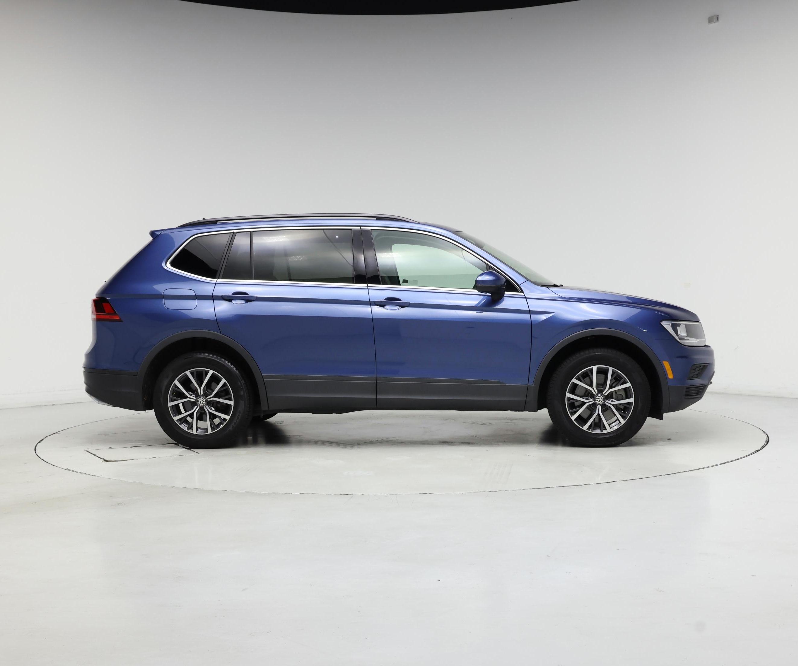 Thumbnail: 2019 Volkswagen Tiguan - 7
