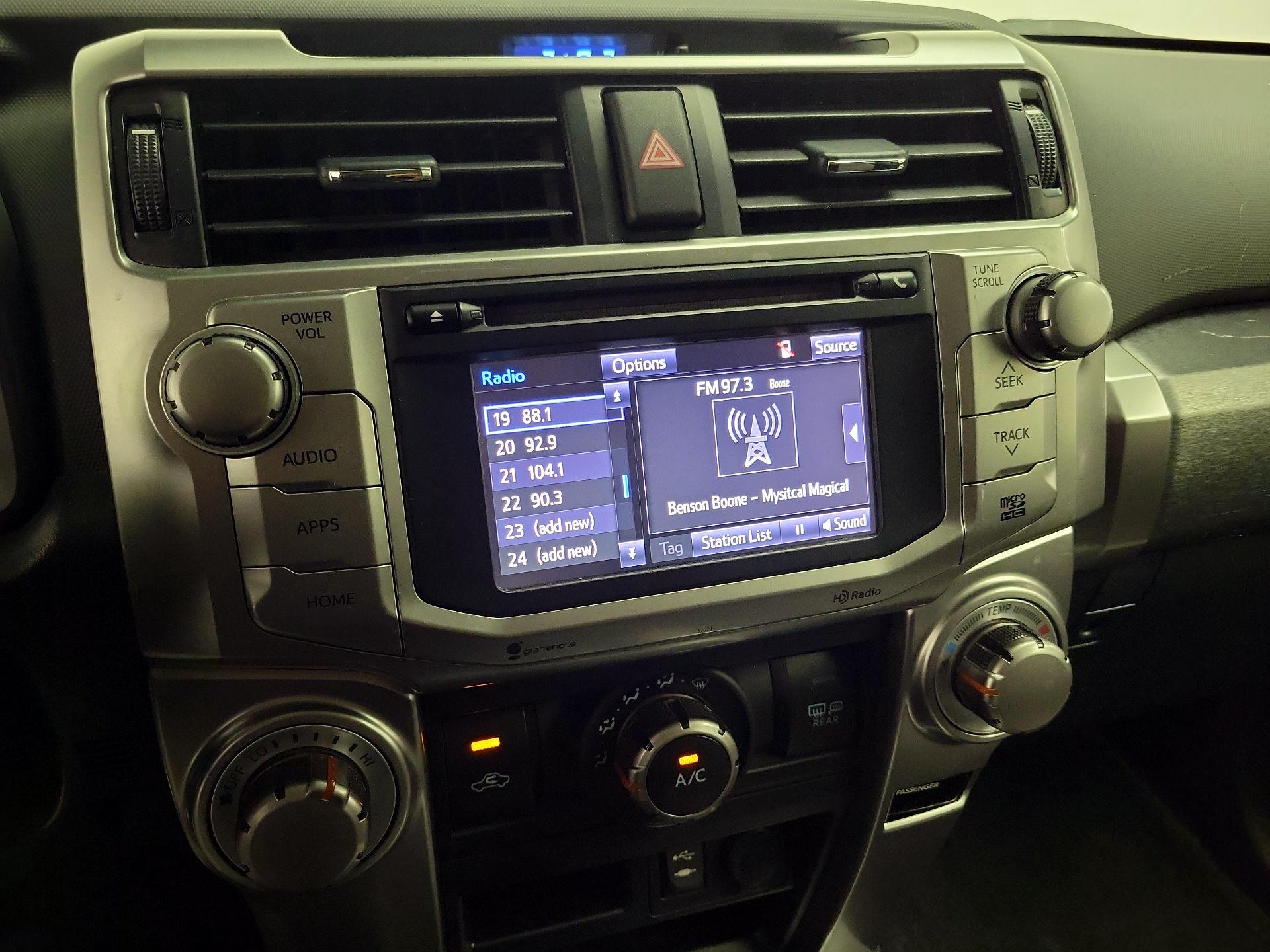 Thumbnail: 2015 Toyota 4Runner - 15