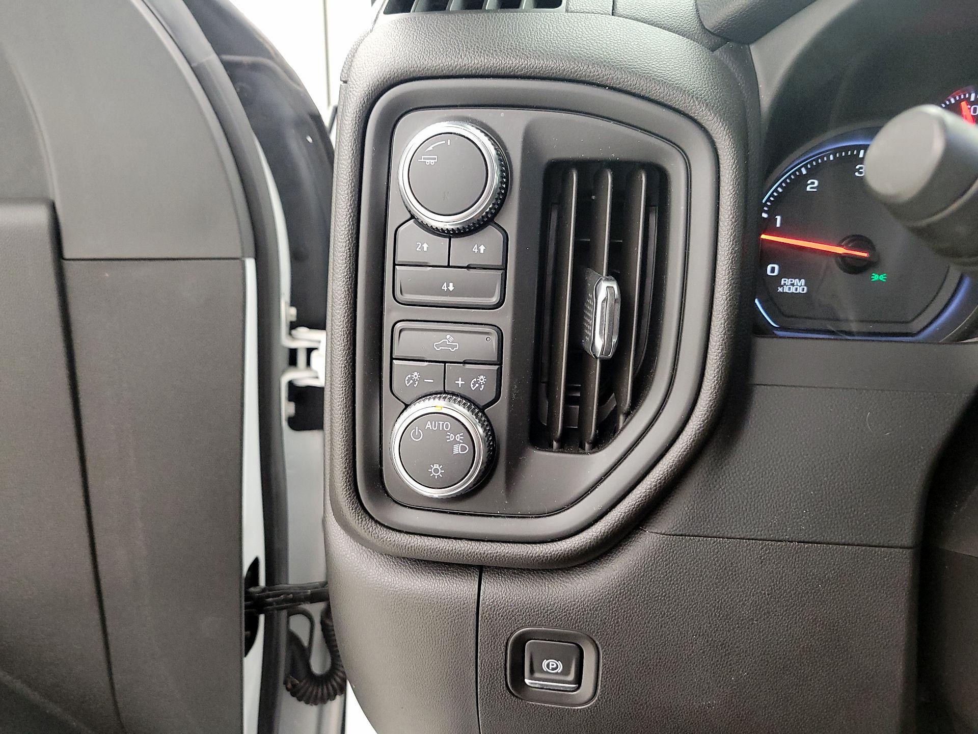 Thumbnail: 2021 GMC Sierra 2500 - 13