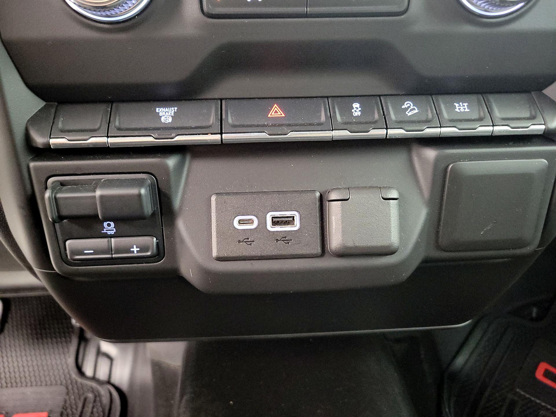 Thumbnail: 2021 GMC Sierra 2500 - 18