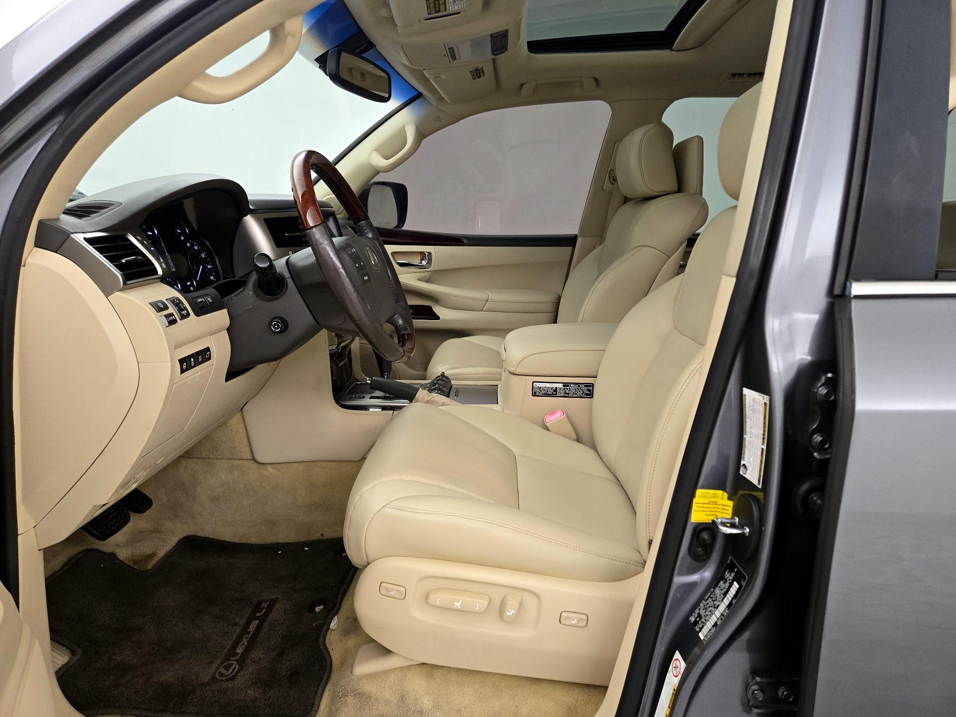 Thumbnail: 2013 Lexus LX - 11