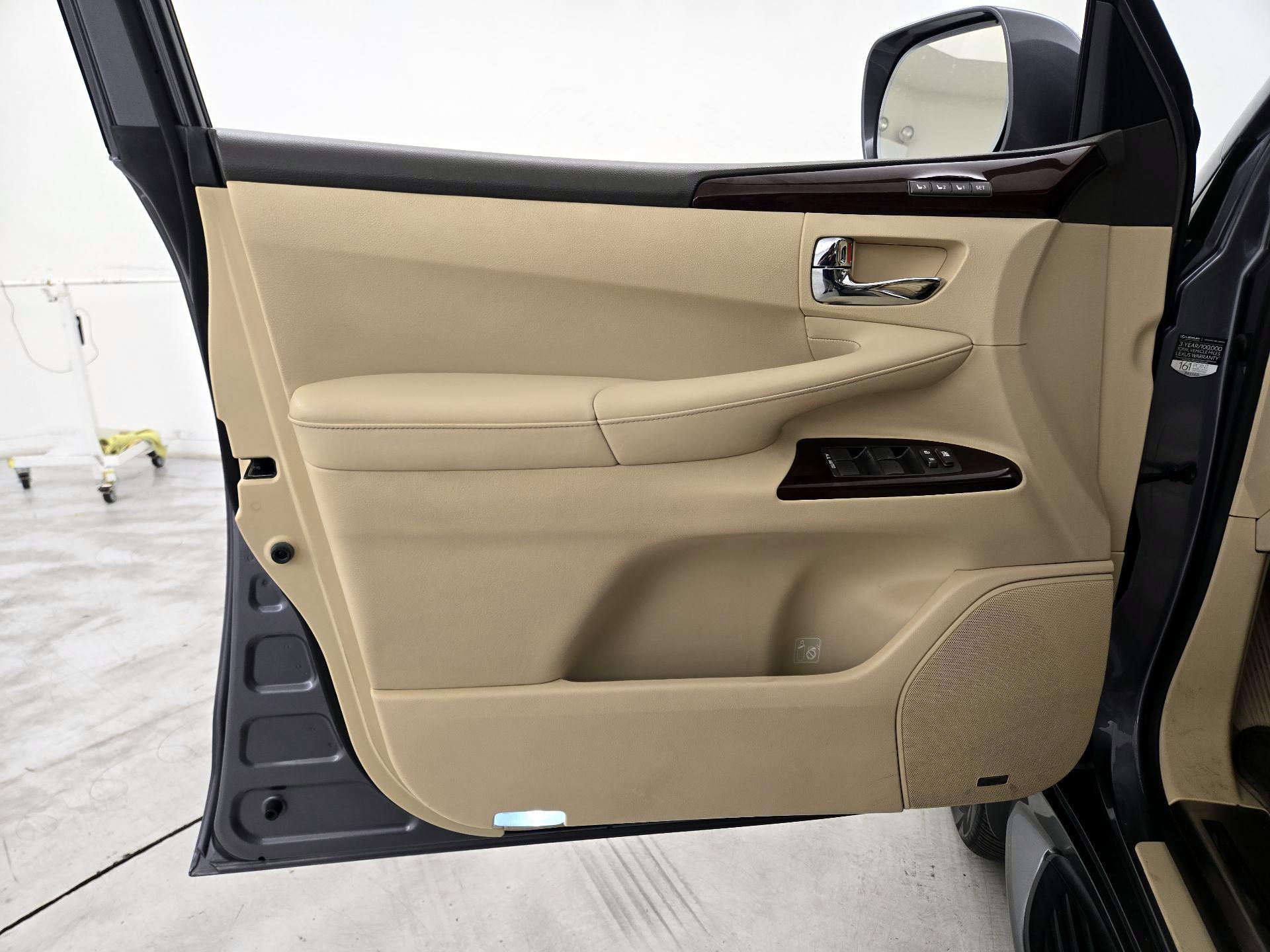 Thumbnail: 2013 Lexus LX - 12