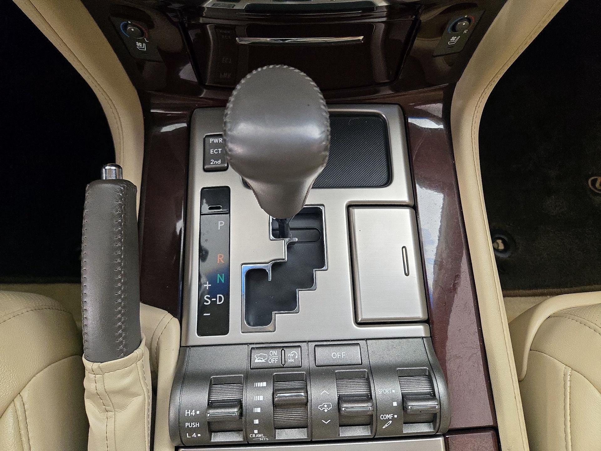 Thumbnail: 2013 Lexus LX - 18