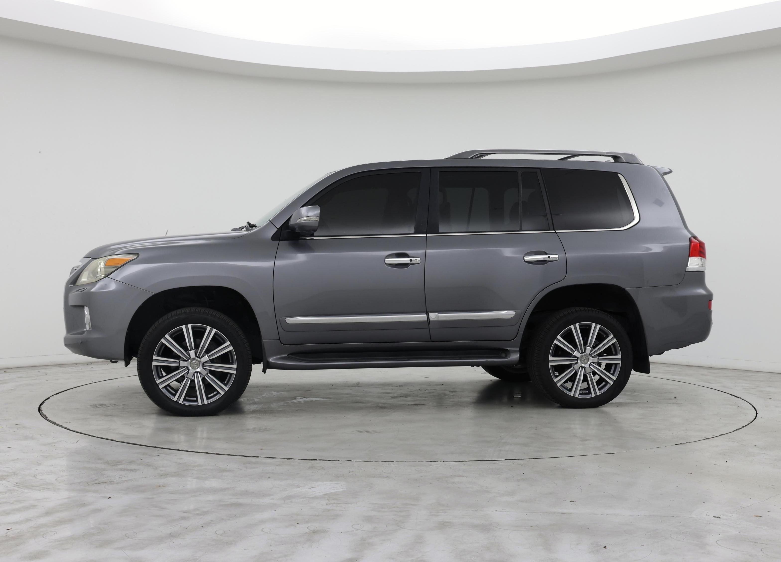 Thumbnail: 2013 Lexus LX - 3