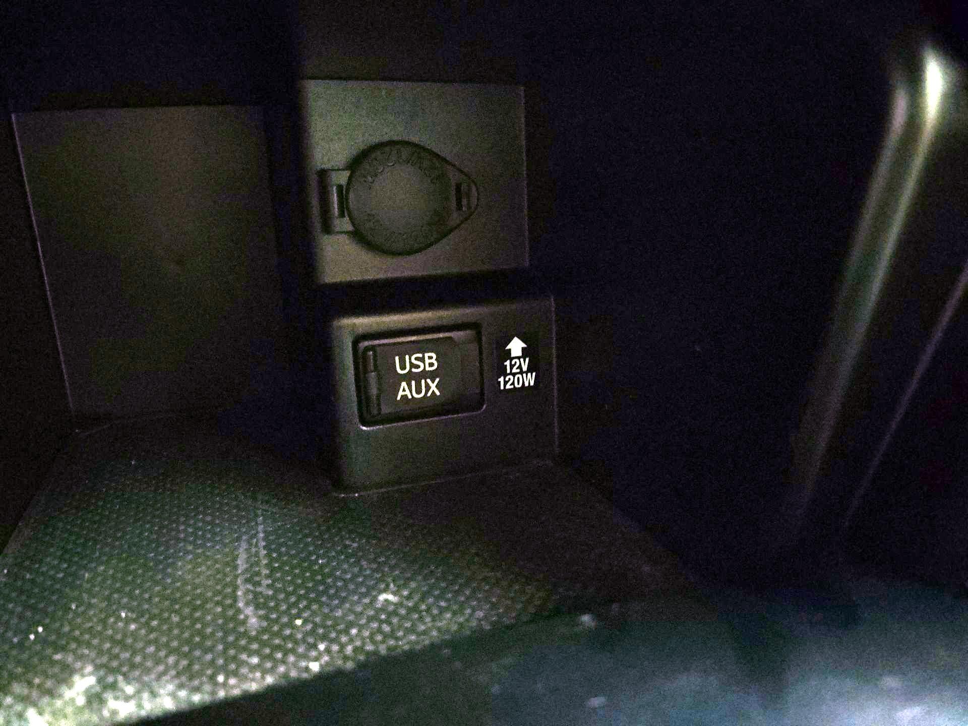 Thumbnail: 2013 Toyota Camry - 17