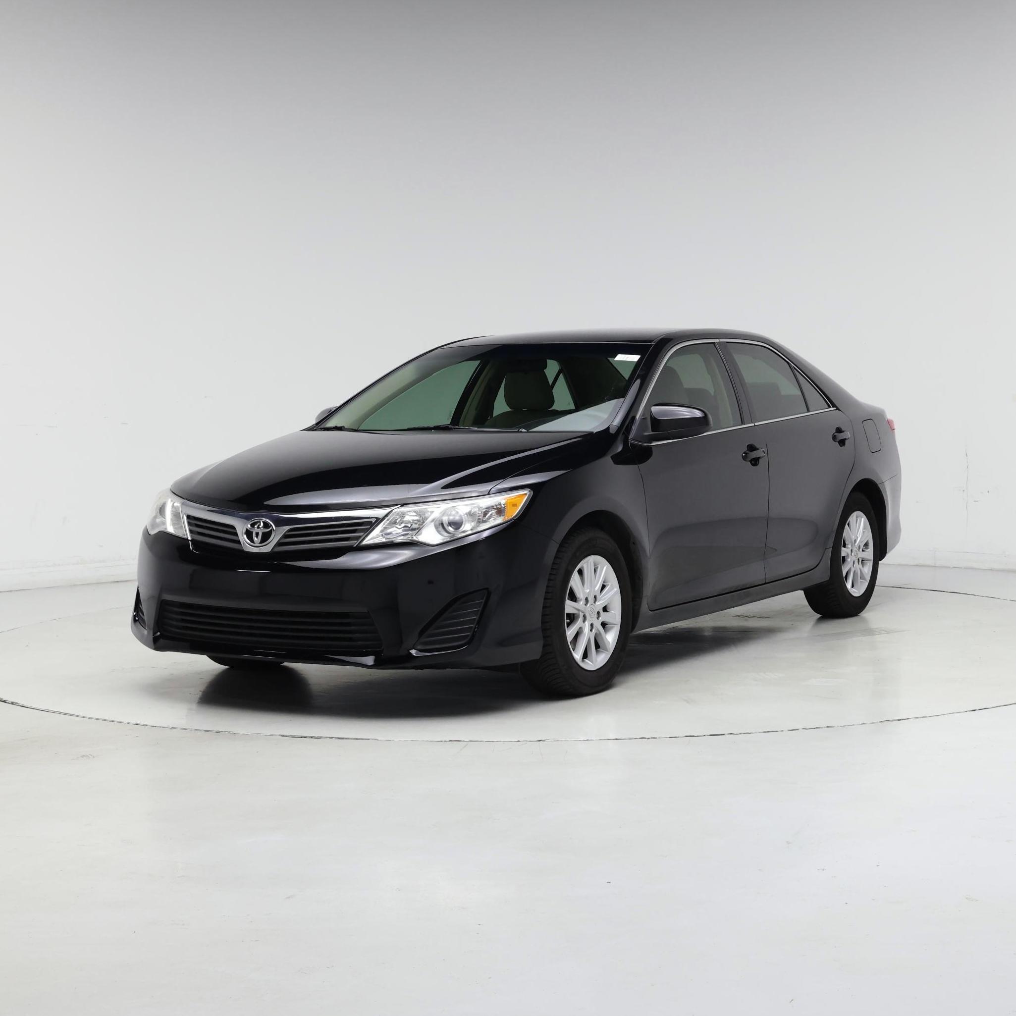 Thumbnail: 2013 Toyota Camry - 4