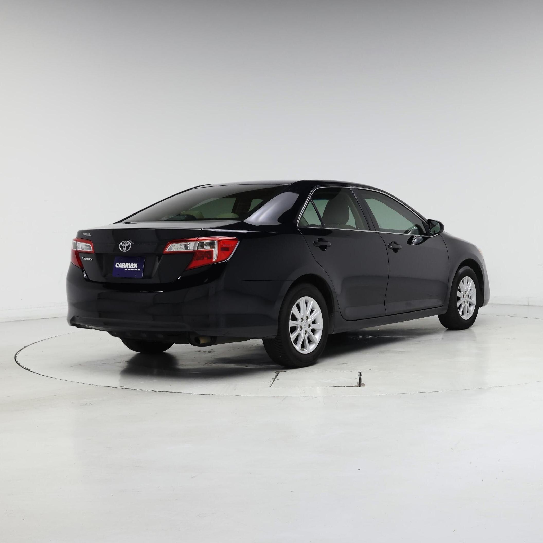 Thumbnail: 2013 Toyota Camry - 8