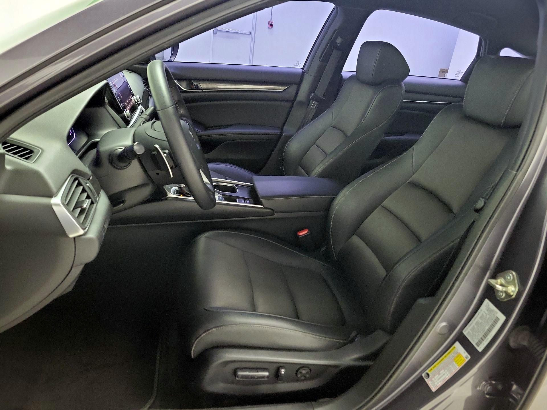 Thumbnail: 2019 Honda Accord - 11