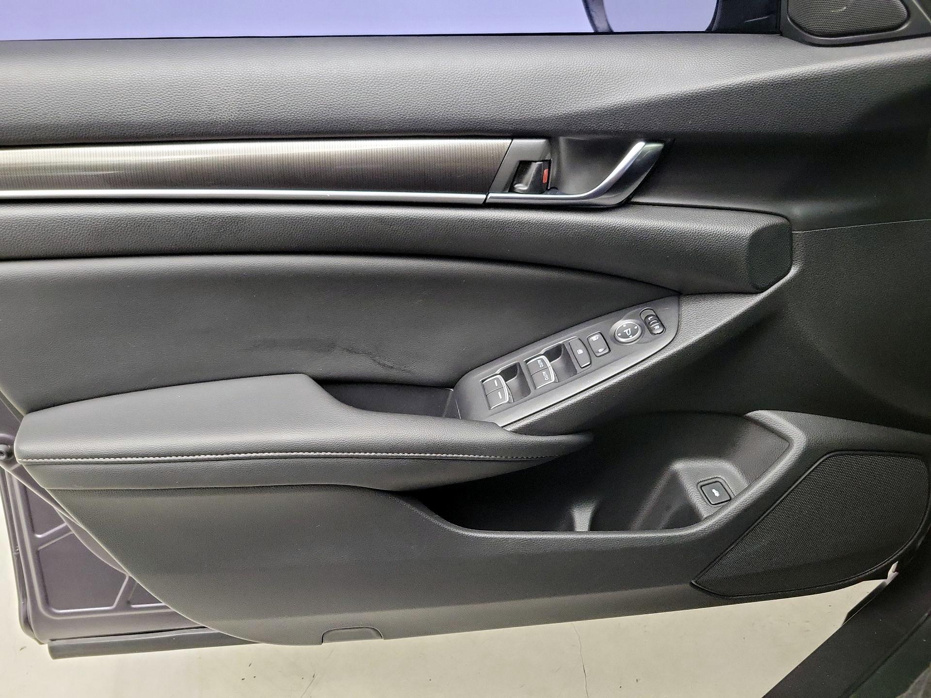 Thumbnail: 2019 Honda Accord - 12