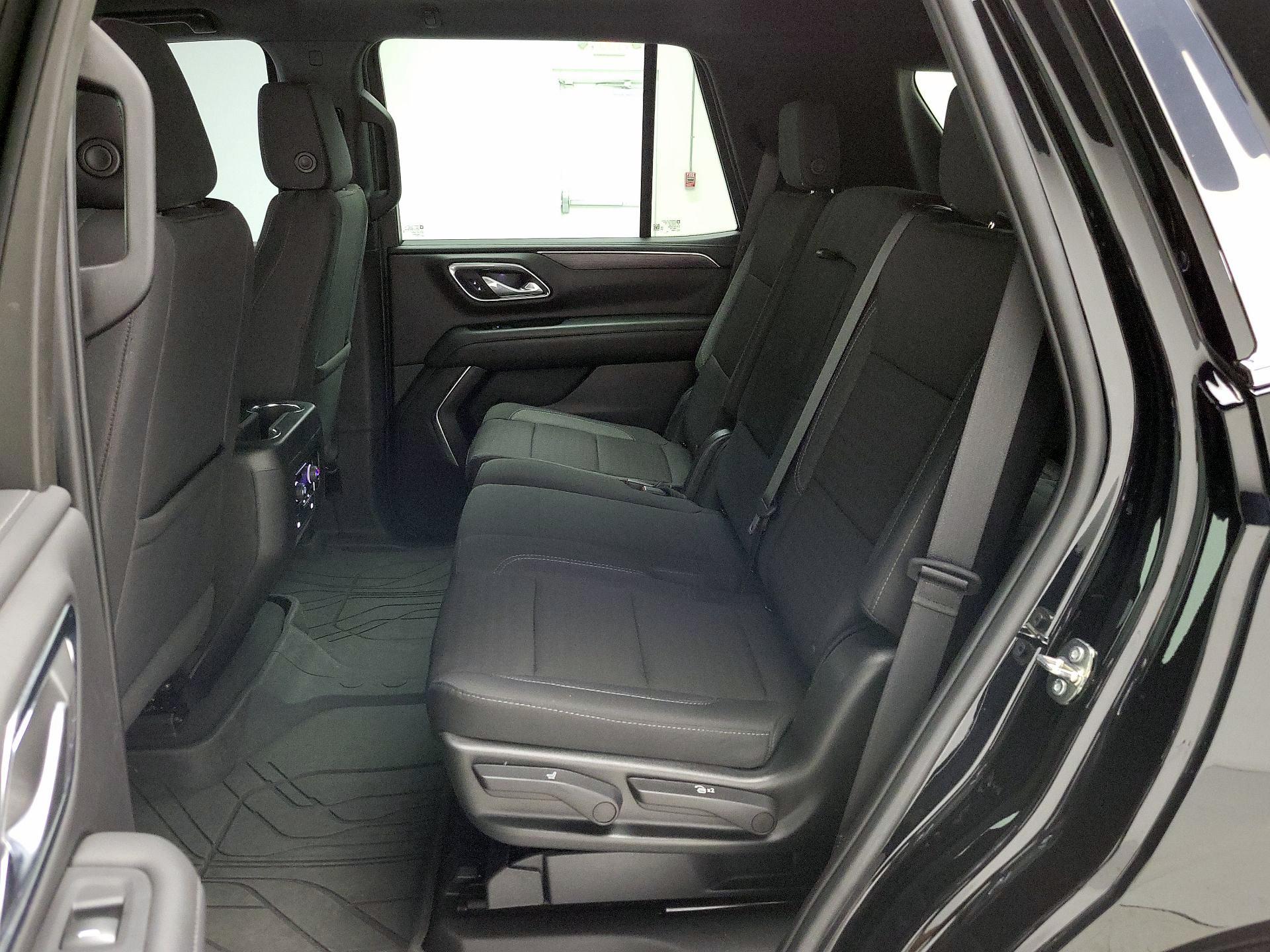 Thumbnail: 2023 Chevrolet Tahoe - 19