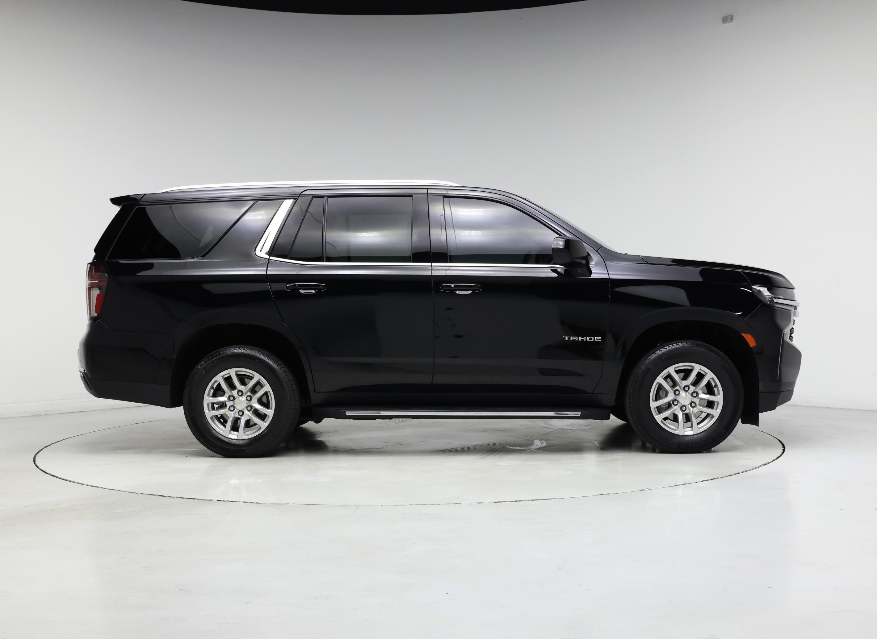 Thumbnail: 2023 Chevrolet Tahoe - 7