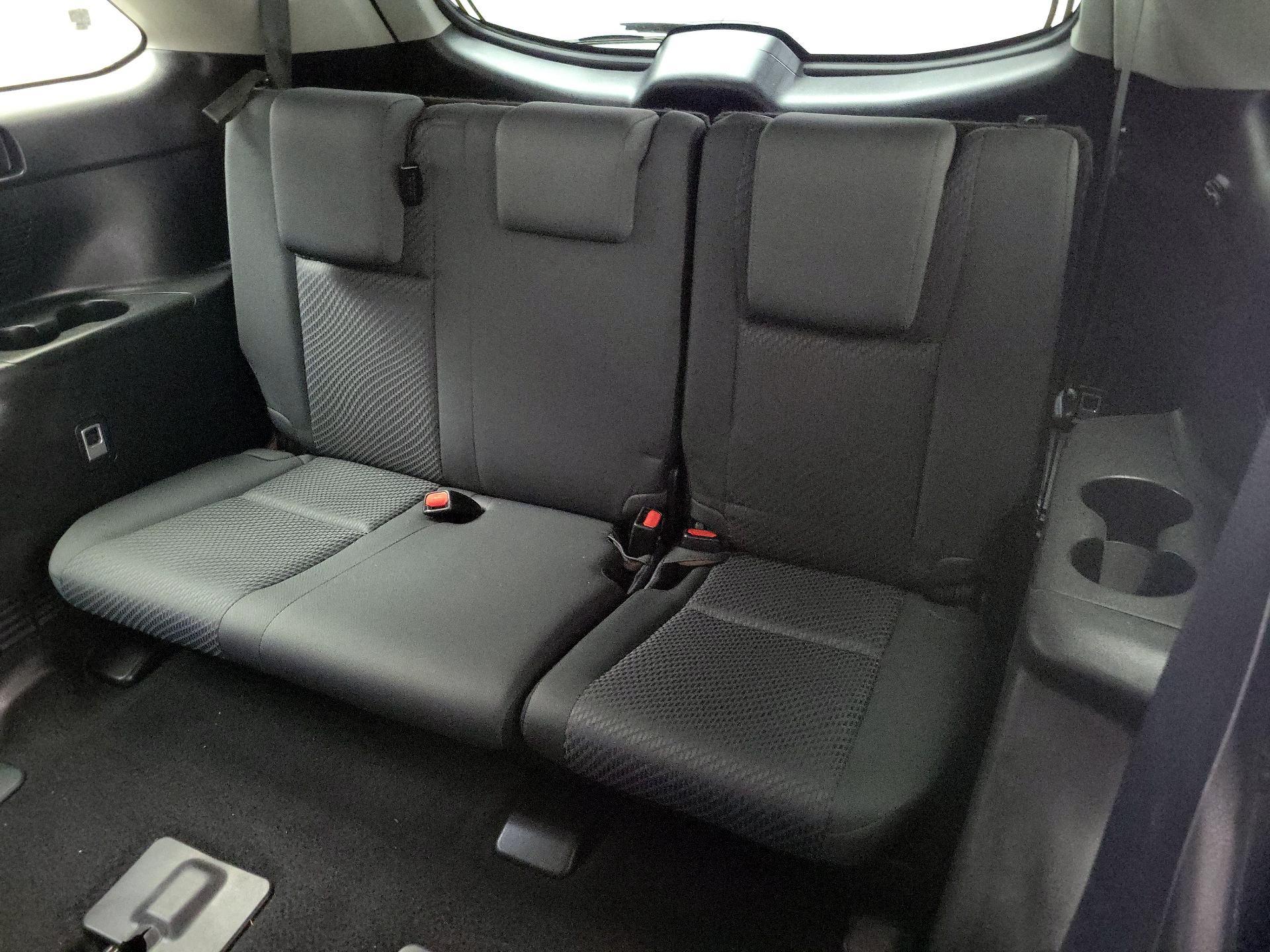 Thumbnail: 2019 Toyota Highlander - 20