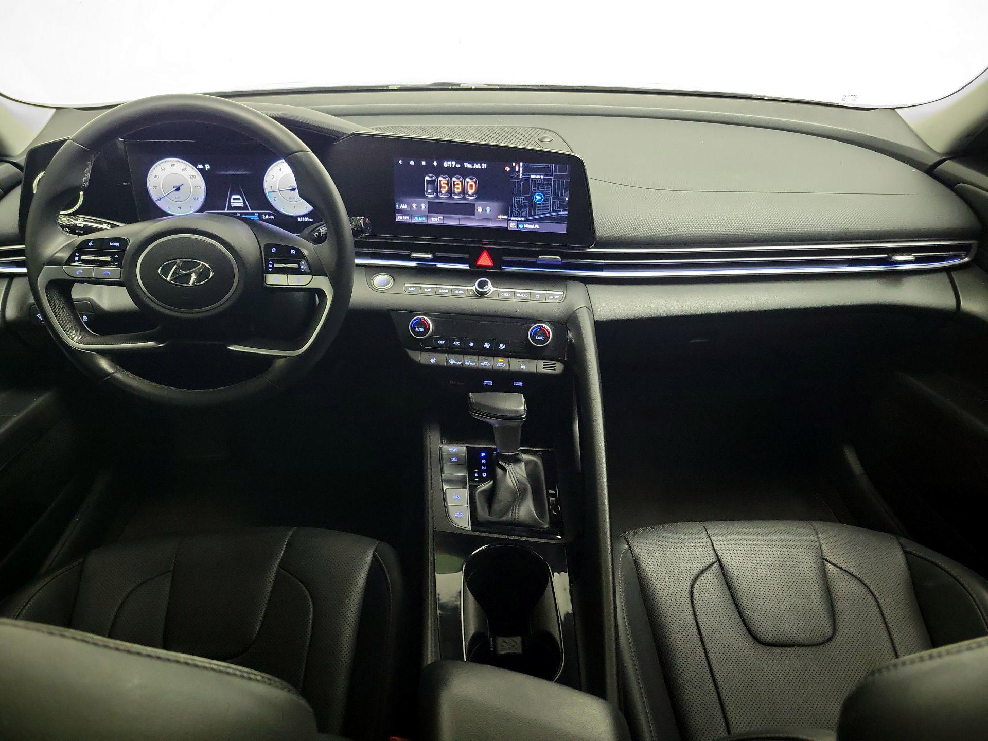 Thumbnail: 2022 Hyundai Elantra - 9