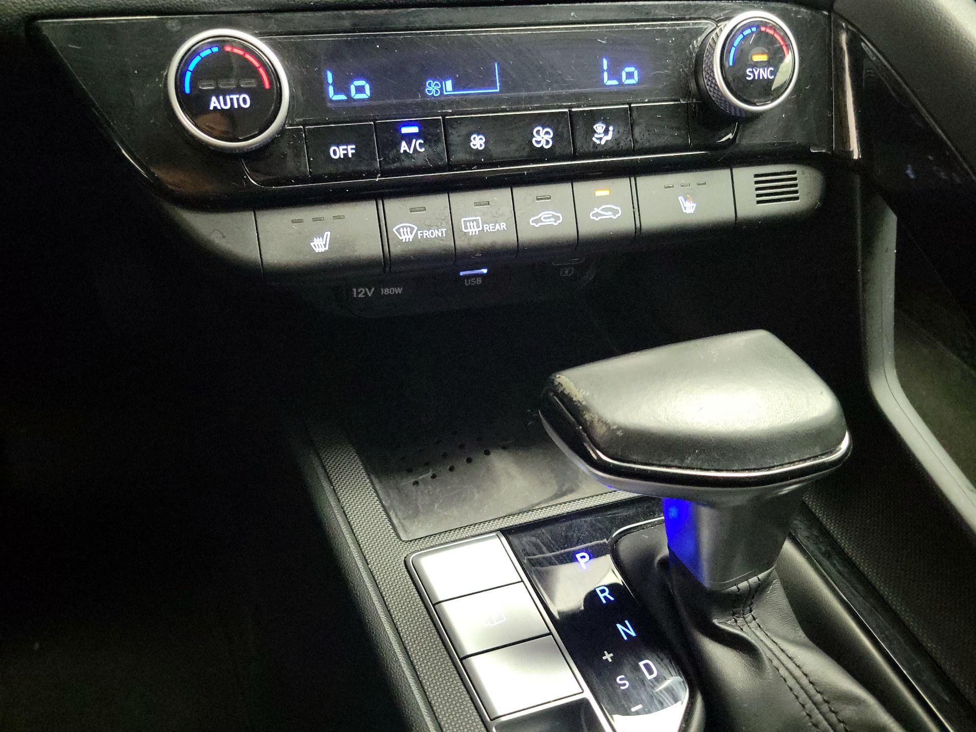 Thumbnail: 2022 Hyundai Elantra - 16