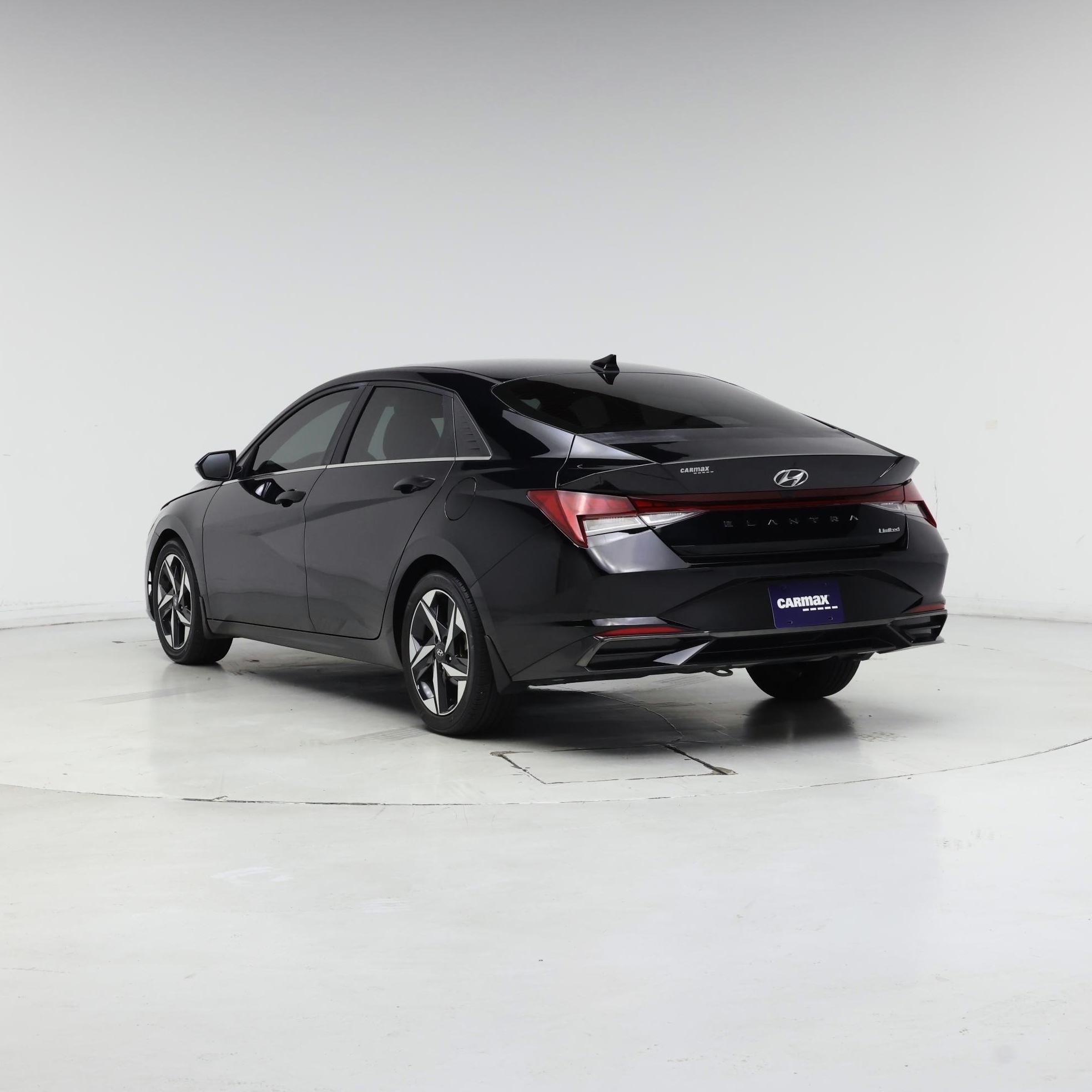 Thumbnail: 2022 Hyundai Elantra - 2