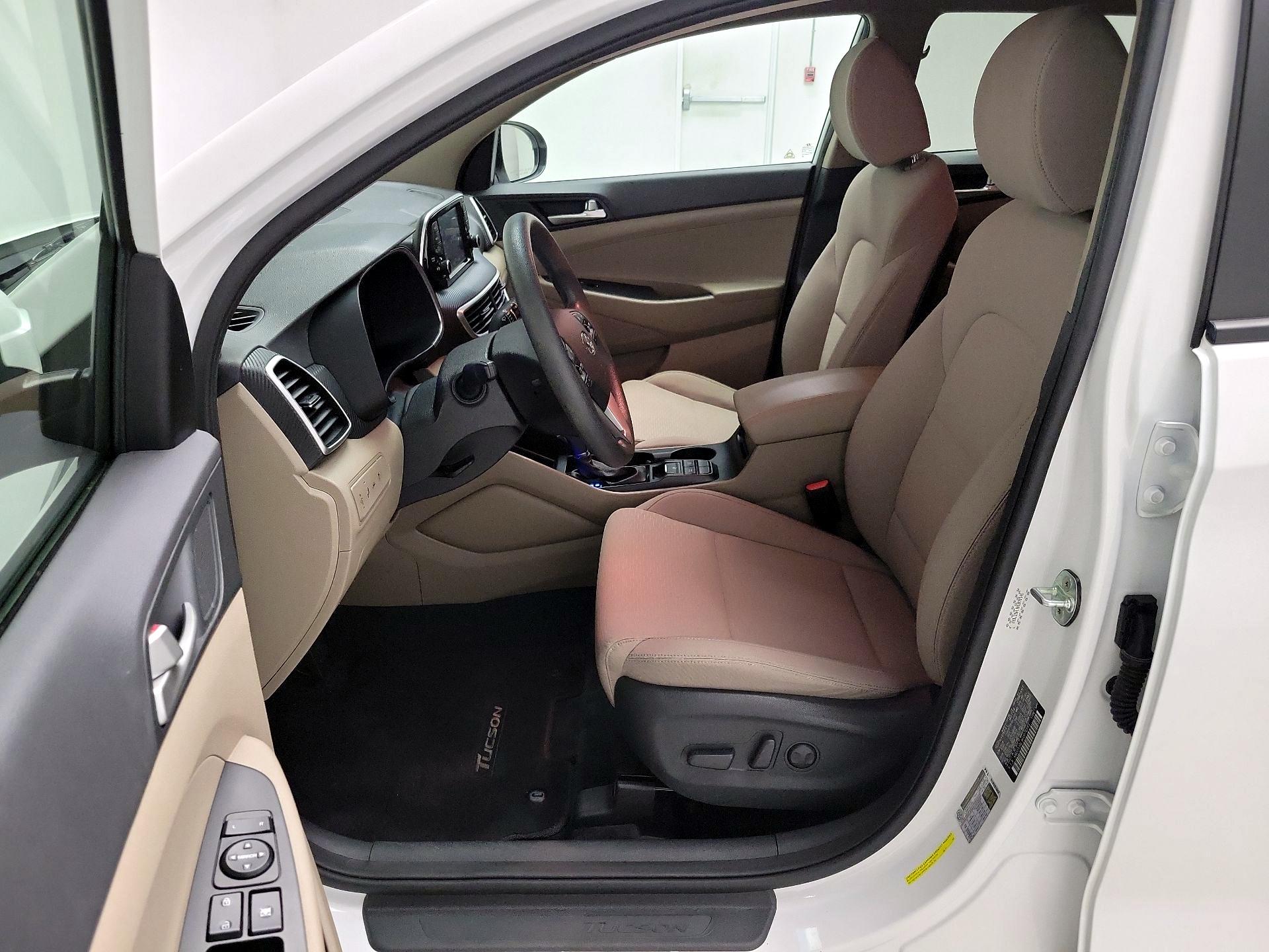 Thumbnail: 2019 Hyundai Tucson - 11