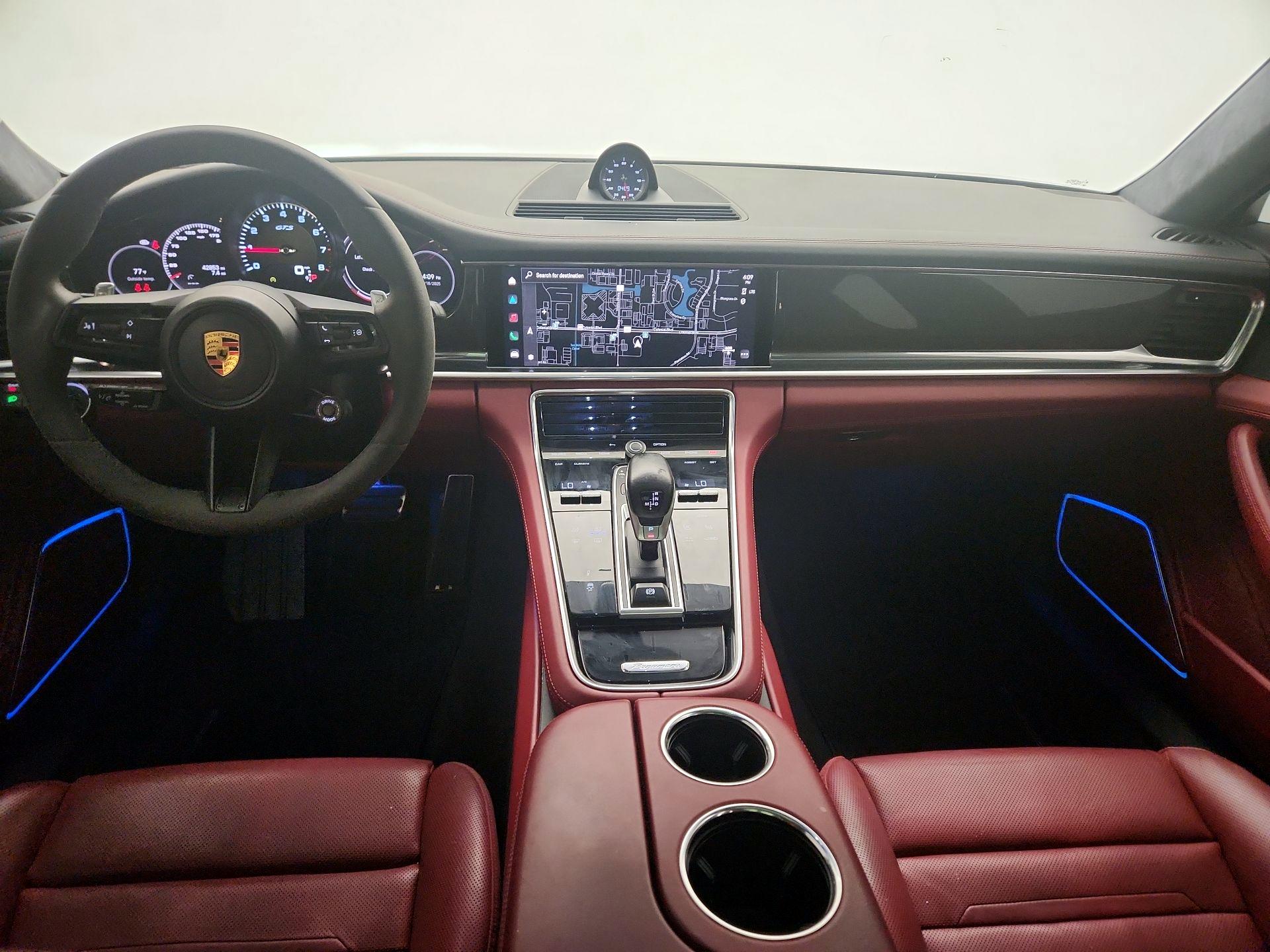 Thumbnail: 2022 Porsche Panamera - 9