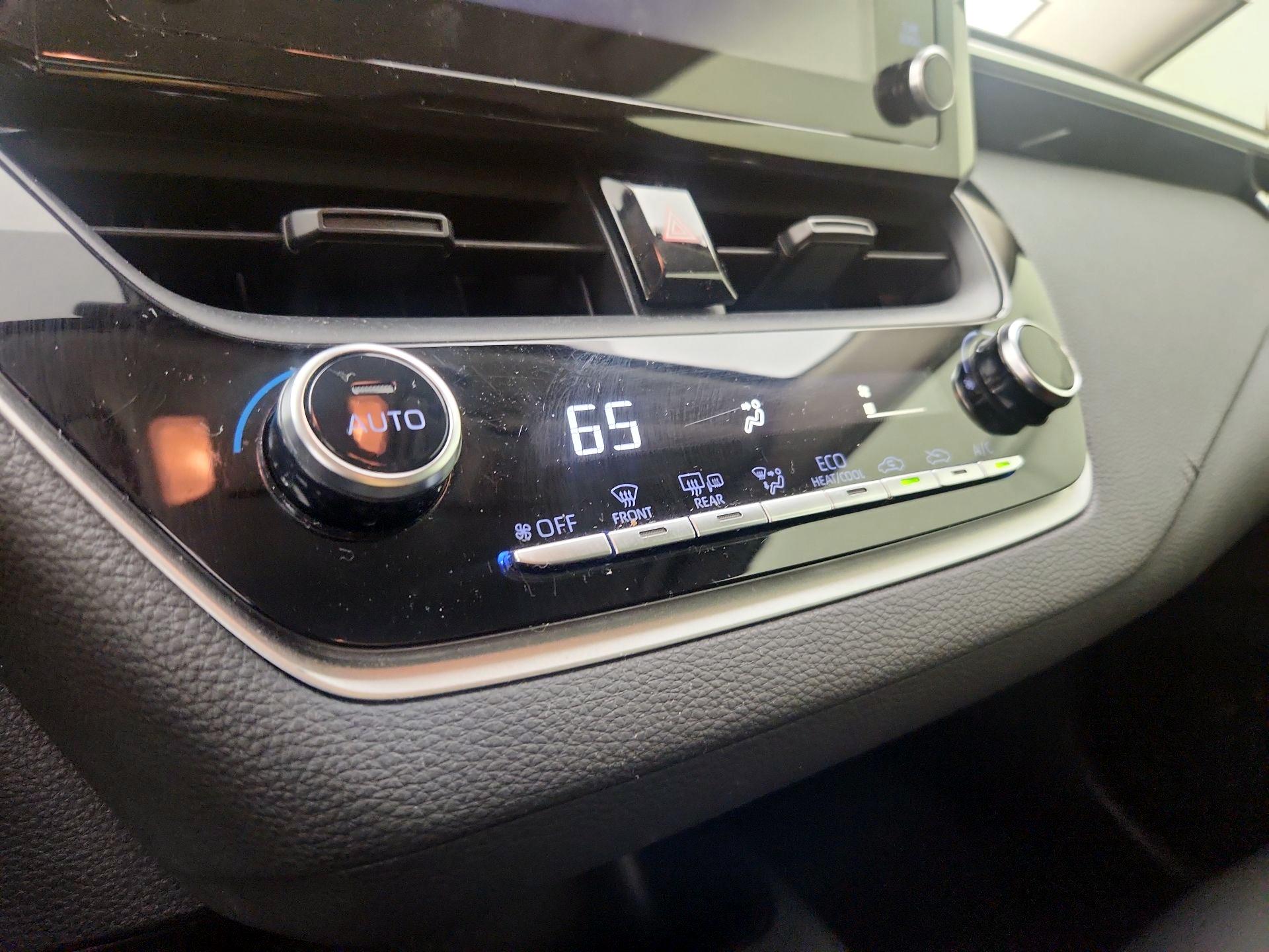 Thumbnail: 2020 Toyota Corolla - 16