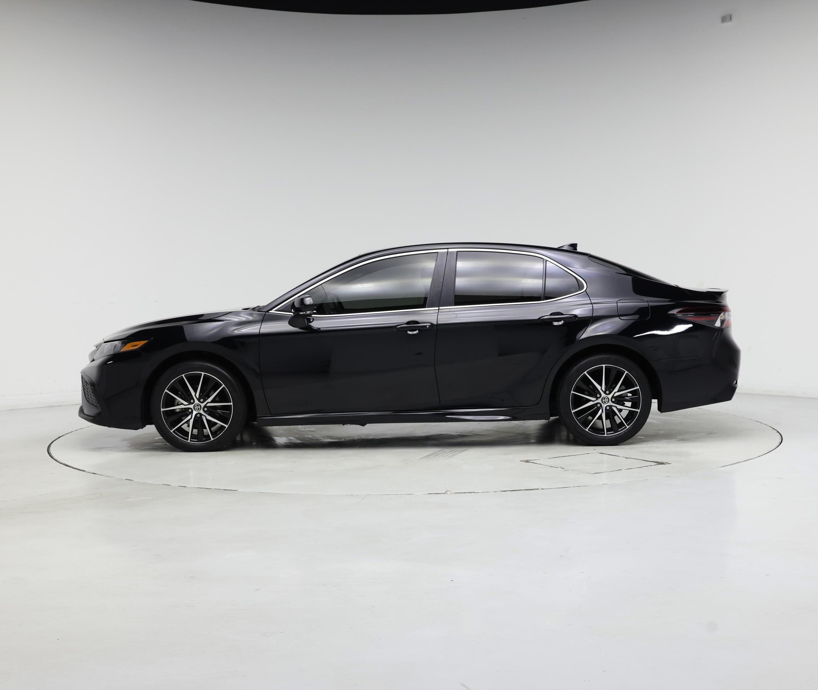 Thumbnail: 2023 Toyota Camry - 3