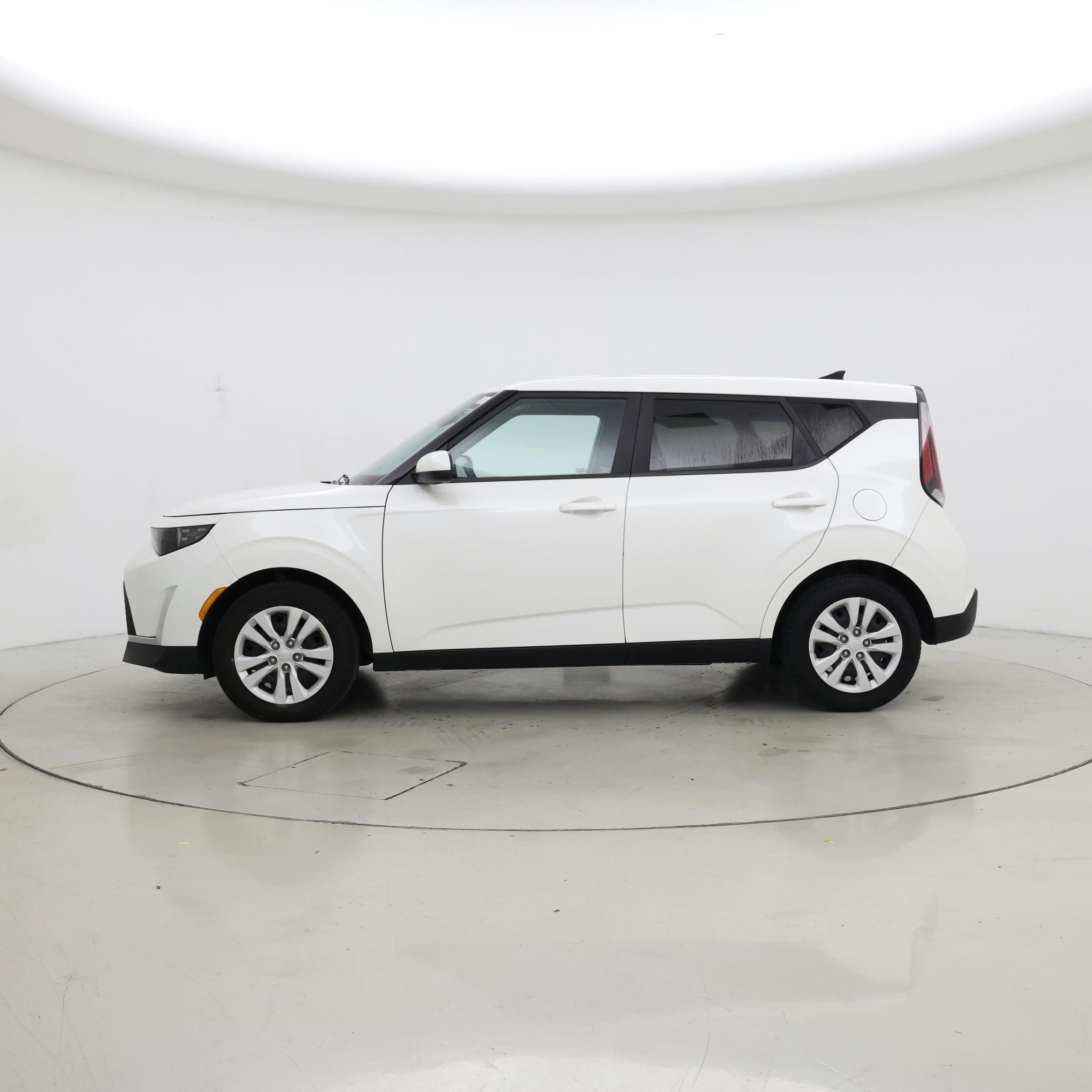 Thumbnail: 2023 Kia Soul - 3