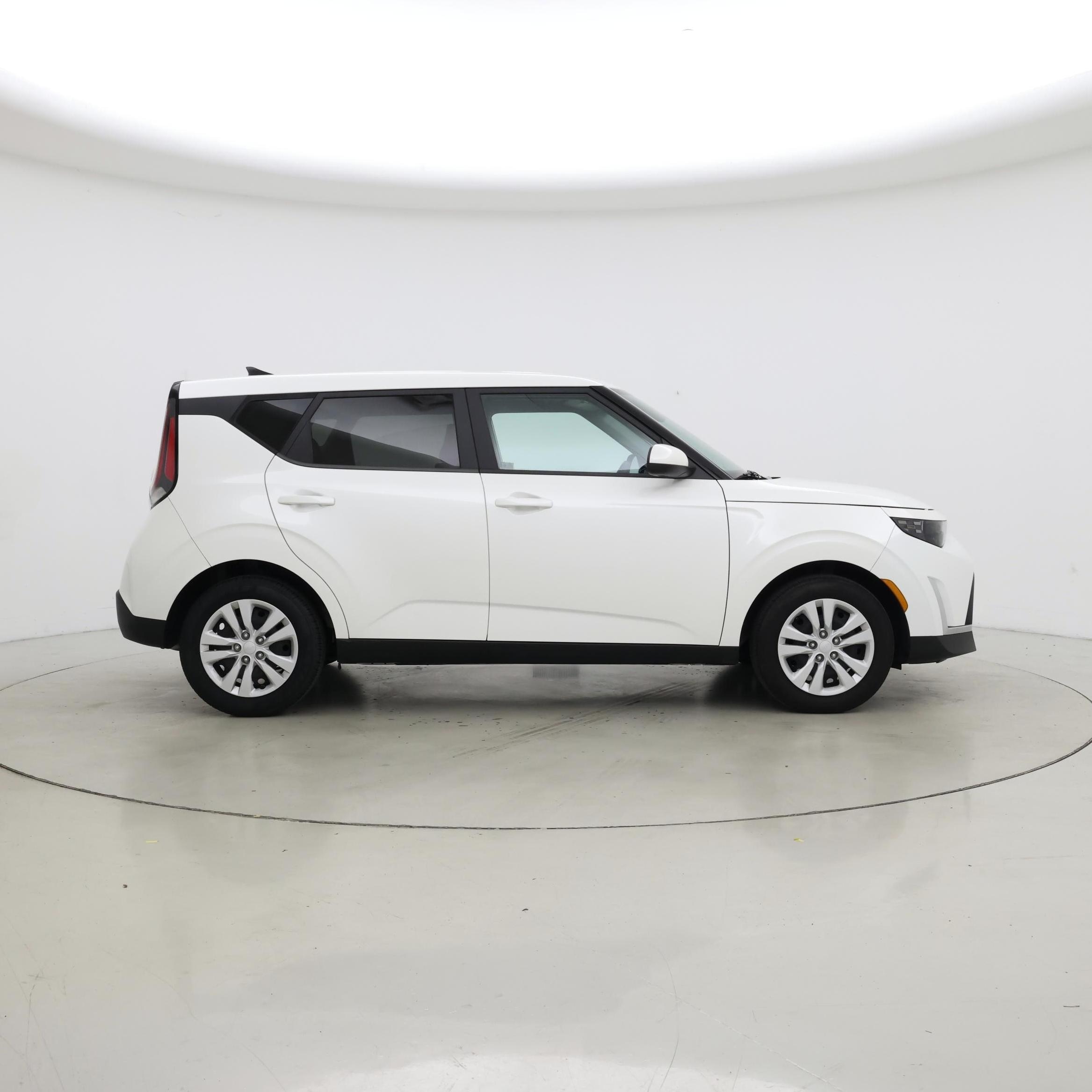 Thumbnail: 2023 Kia Soul - 7